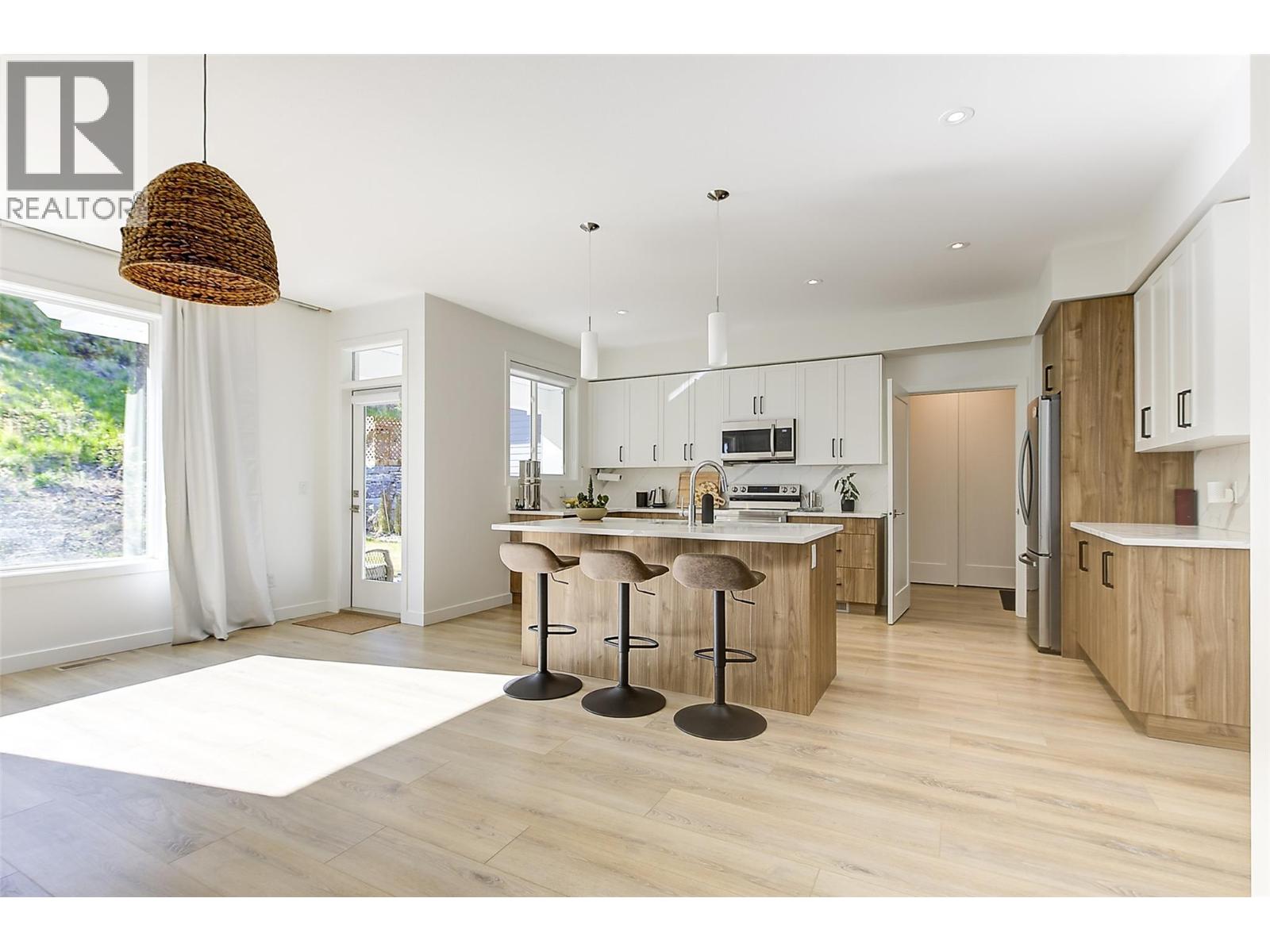 206 Echo Ridge, Kelowna, British Columbia  V1V 0C9 - Photo 14 - 10389056