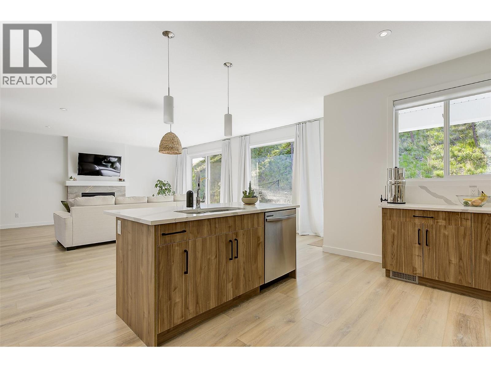 206 Echo Ridge, Kelowna, British Columbia  V1V 0C9 - Photo 18 - 10389056