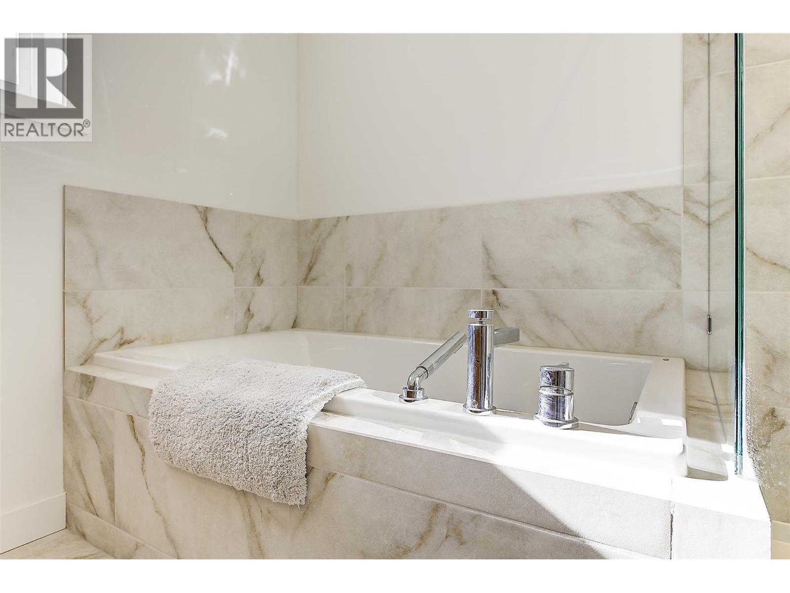206 Echo Ridge, Kelowna, British Columbia  V1V 0C9 - Photo 40 - 10389056