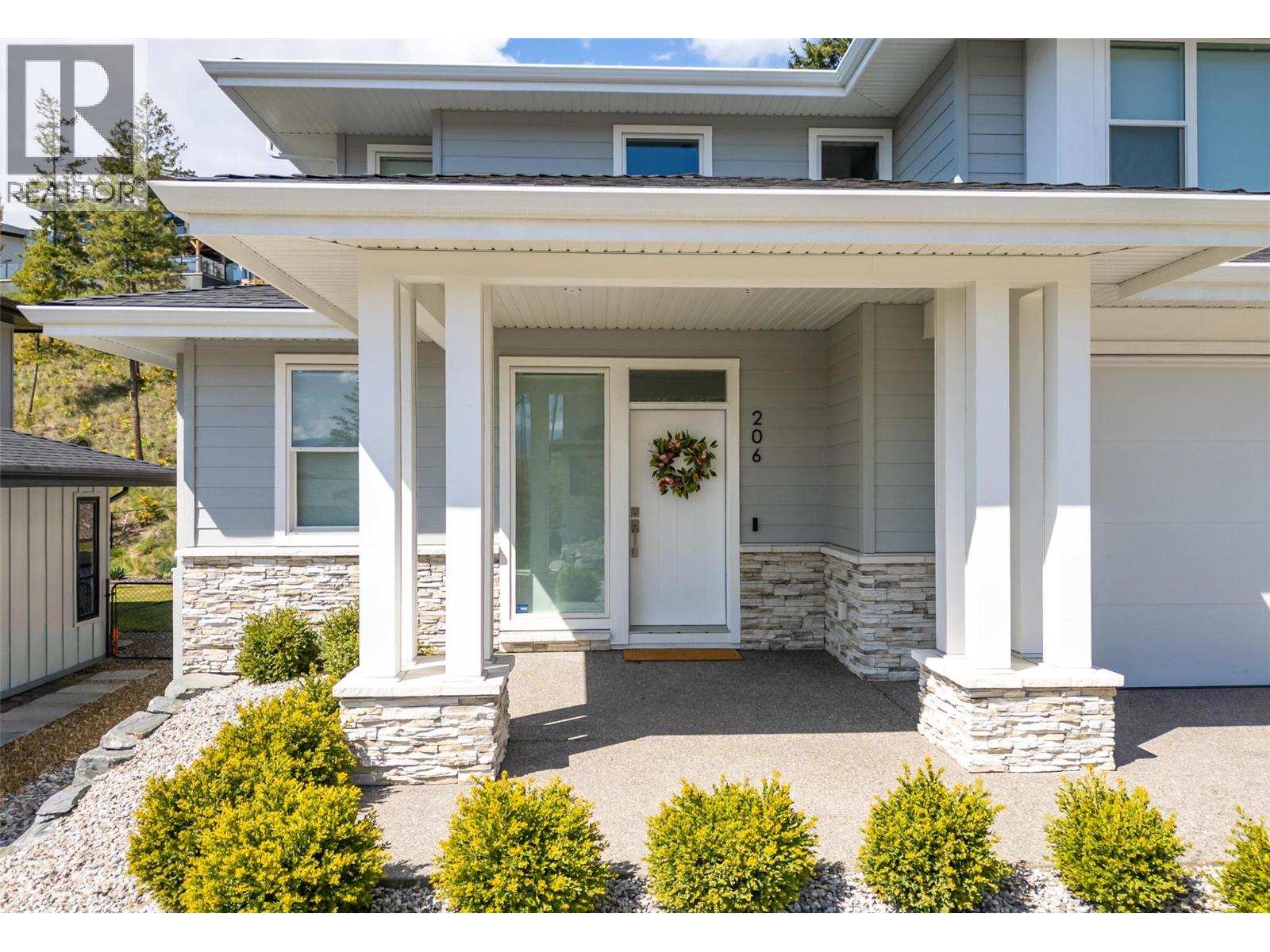 206 Echo Ridge, Kelowna, British Columbia  V1V 0C9 - Photo 8 - 10389056