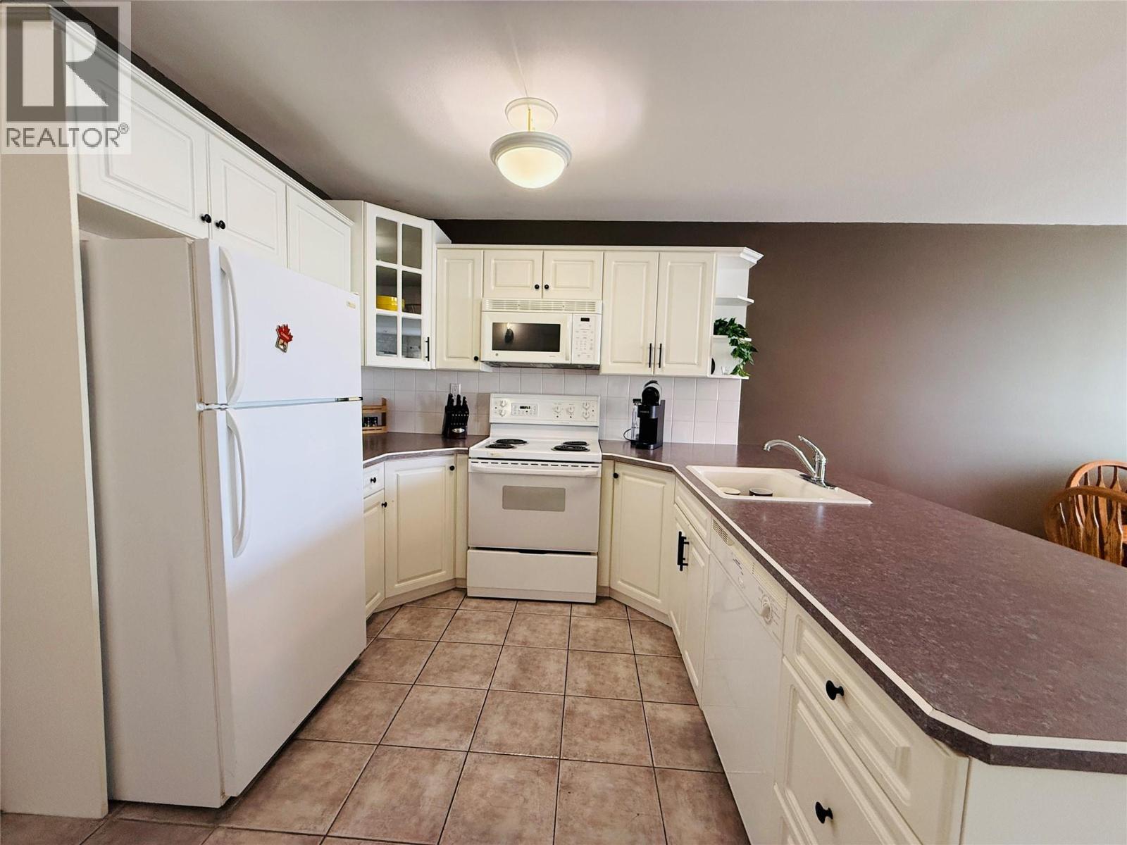 5052 Riverview Road Unit# 4006a, Fairmont Hot Springs, British Columbia  V0B 1L1 - Photo 10 - 10388946