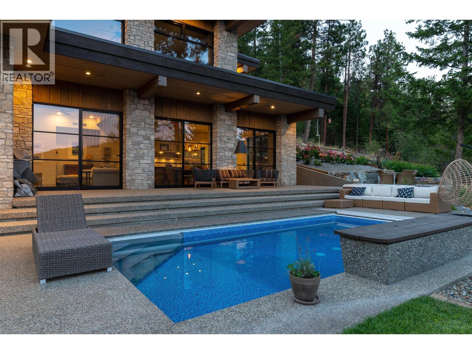 26 Commonage Road, Vernon, British Columbia  V1H 1G4 - Photo 3 - 10387248