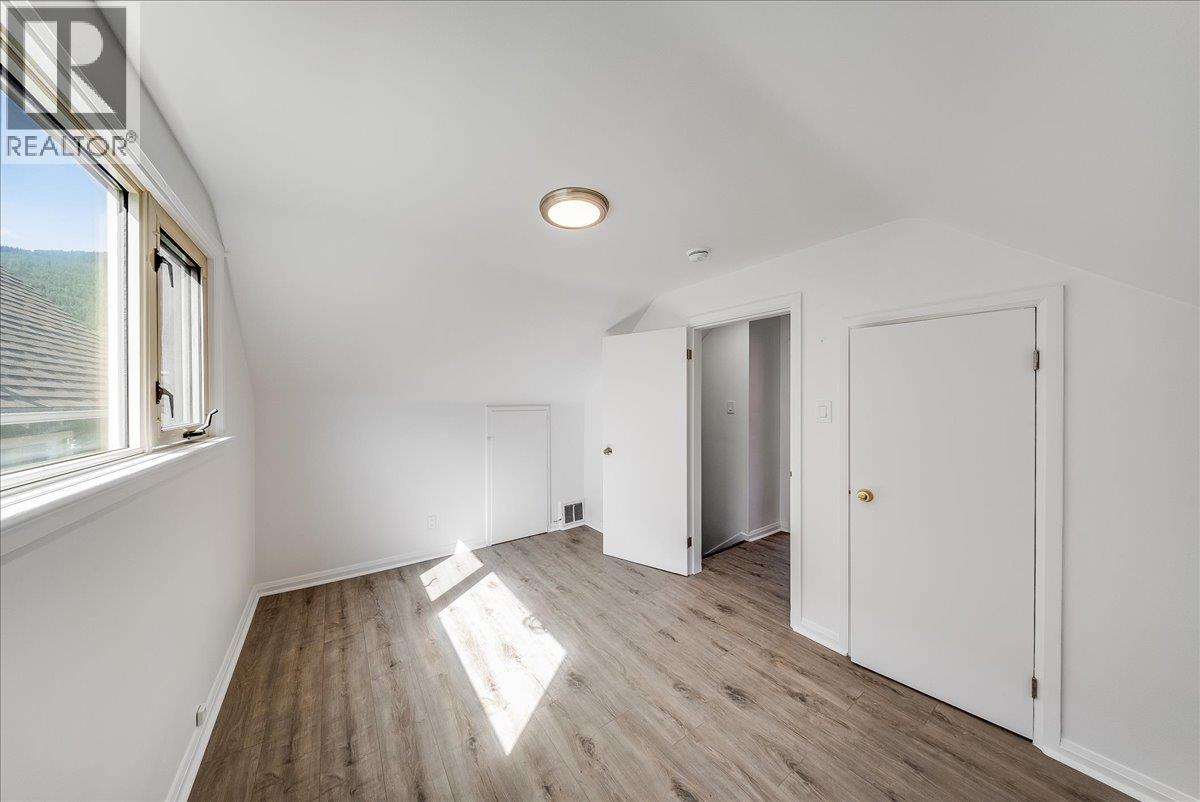 1480 Third Avenue, Trail, British Columbia  V1R 1P6 - Photo 16 - 10389049