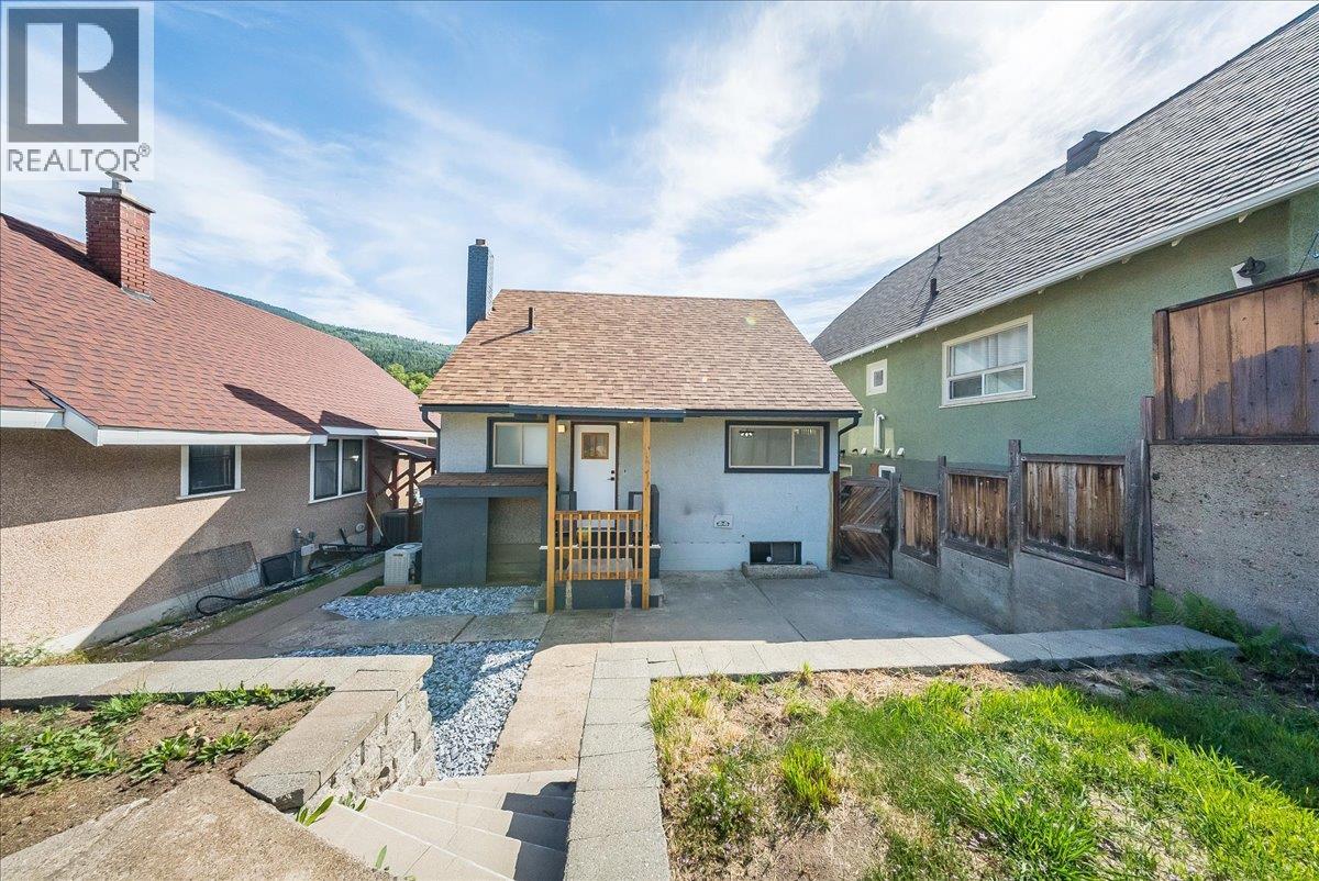 1480 Third Avenue, Trail, British Columbia  V1R 1P6 - Photo 36 - 10389049