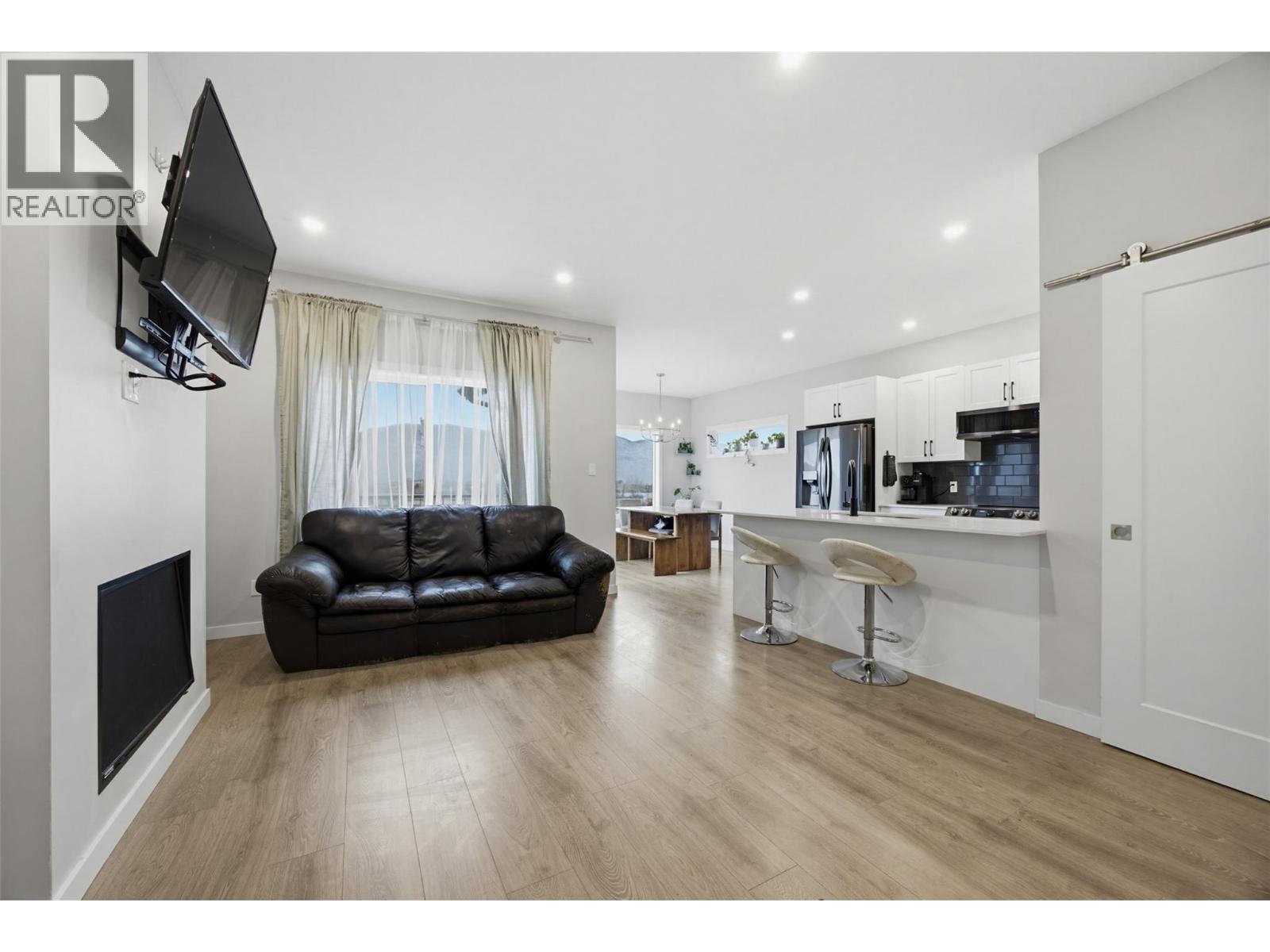 1900 Ord Road Unit# 16, Kamloops, British Columbia  V2B 8S7 - Photo 3 - 10388909