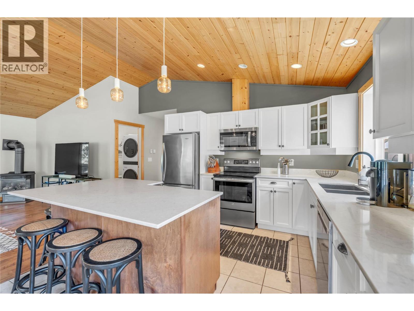 2657 Nicola Avenue, Tulameen, British Columbia  V0X 1W0 - Photo 13 - 10388867