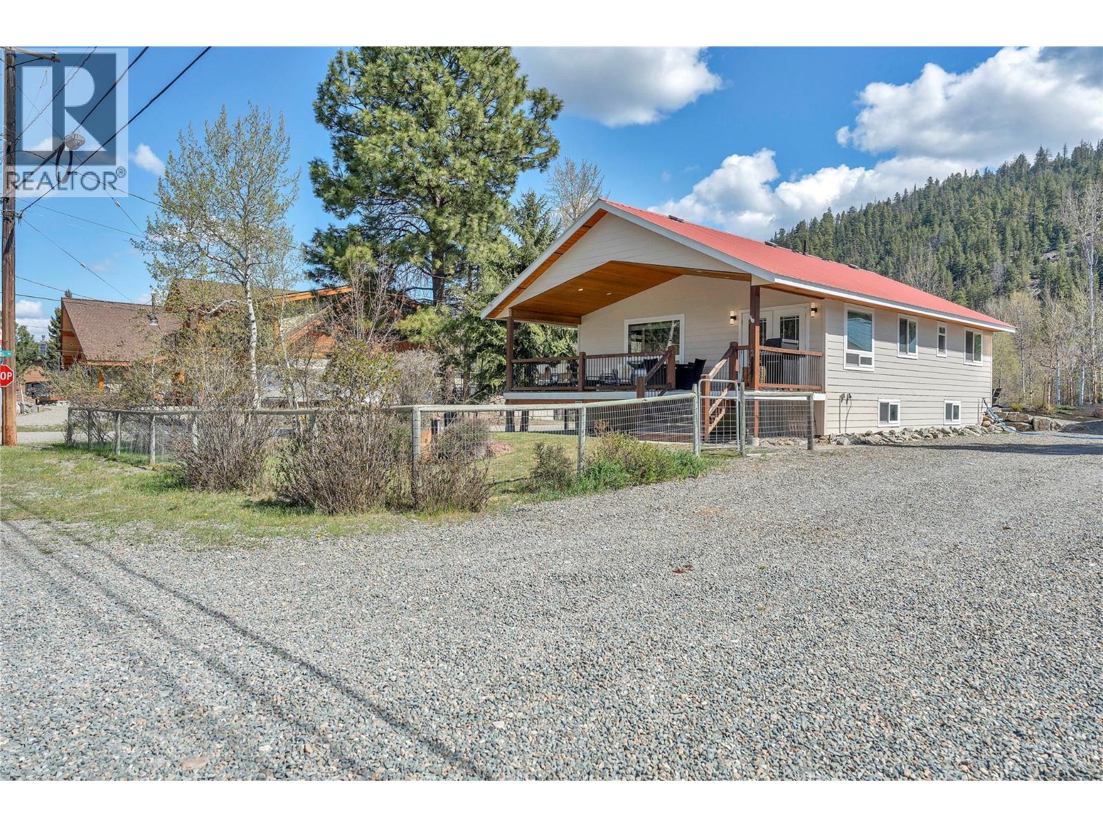 2657 Nicola Avenue, Tulameen, British Columbia  V0X 1W0 - Photo 2 - 10388867