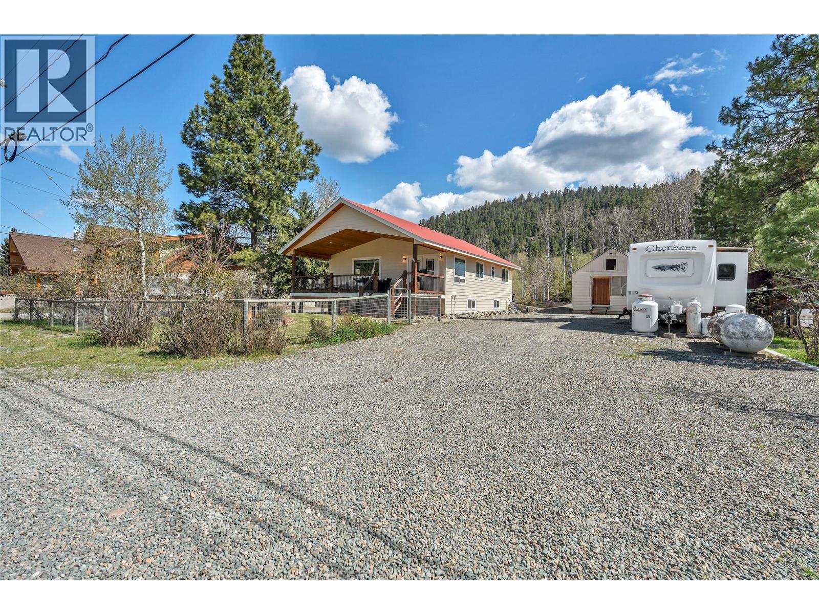 2657 Nicola Avenue, Tulameen, British Columbia  V0X 1W0 - Photo 4 - 10388867