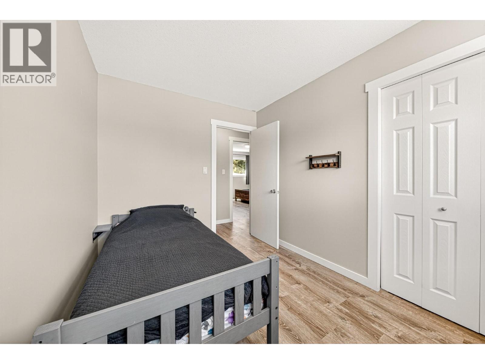 832 Michel Road, Elkford, British Columbia  V0B 1H0 - Photo 32 - 10388138