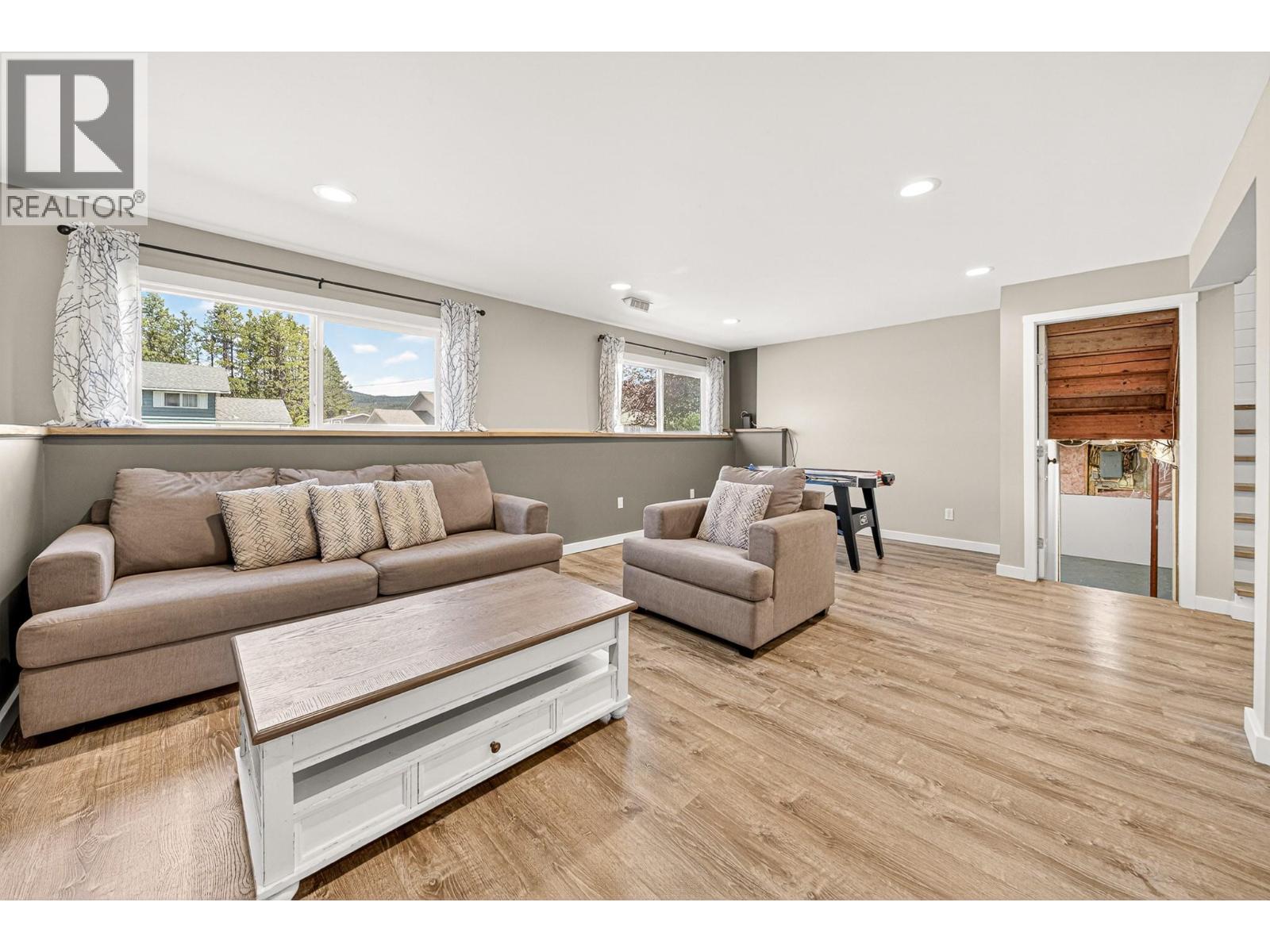 832 Michel Road, Elkford, British Columbia  V0B 1H0 - Photo 41 - 10388138