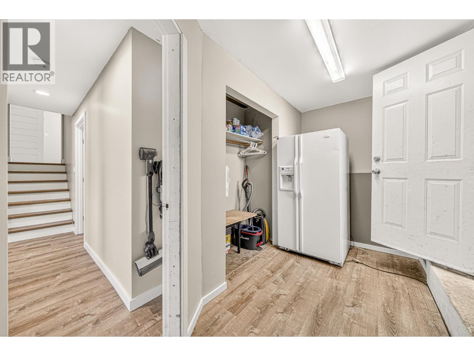 832 Michel Road, Elkford, British Columbia  V0B 1H0 - Photo 45 - 10388138