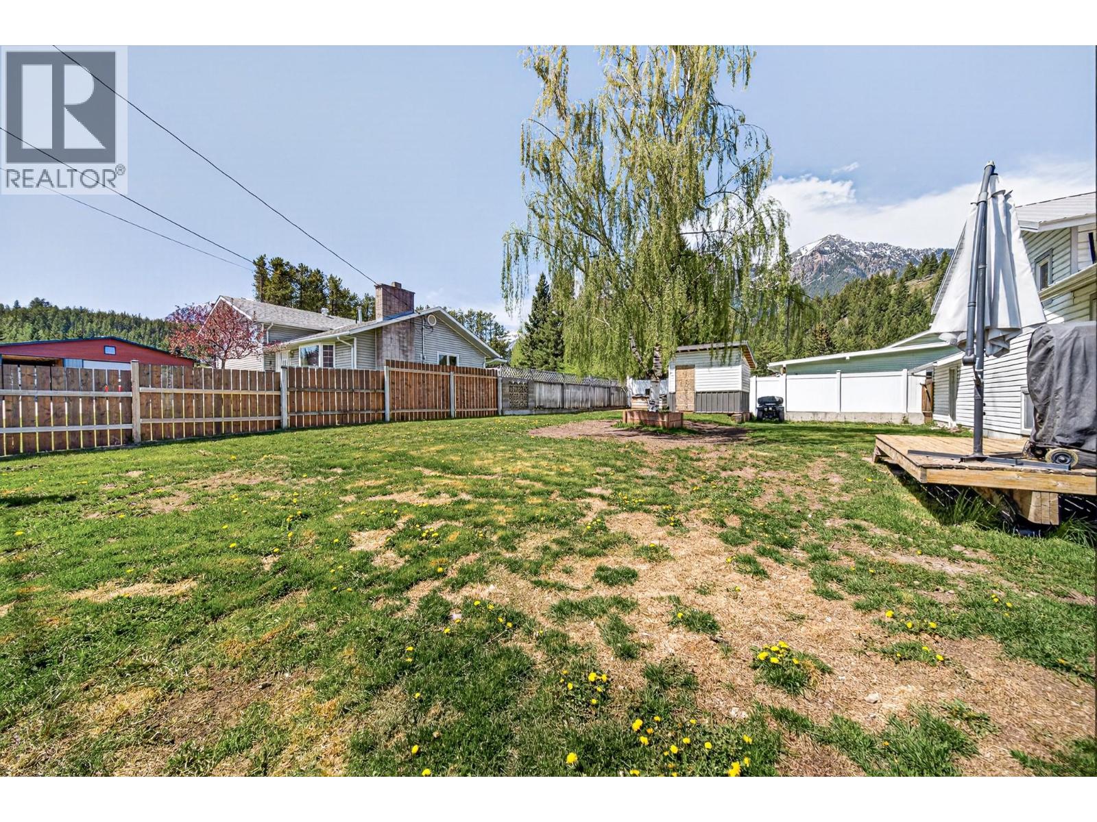 832 Michel Road, Elkford, British Columbia  V0B 1H0 - Photo 56 - 10388138