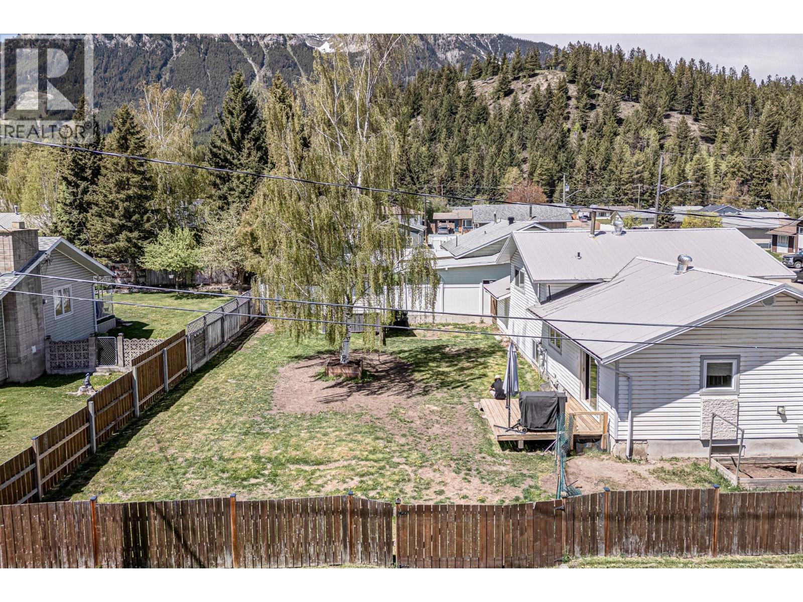 832 Michel Road, Elkford, British Columbia  V0B 1H0 - Photo 59 - 10388138