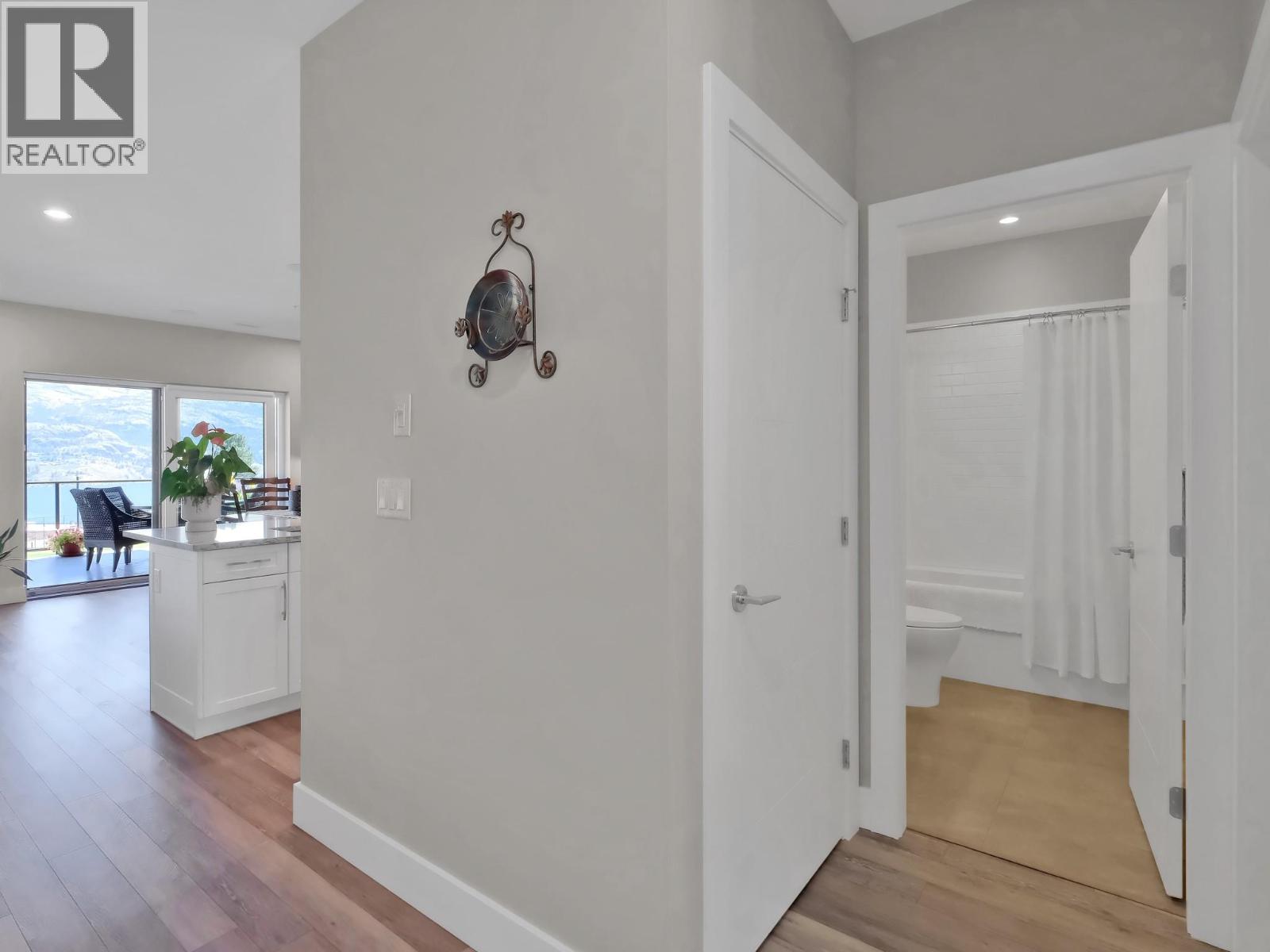 100 Vista Way Unit# 132, Penticton, British Columbia  V2A 0B3 - Photo 6 - 10389100