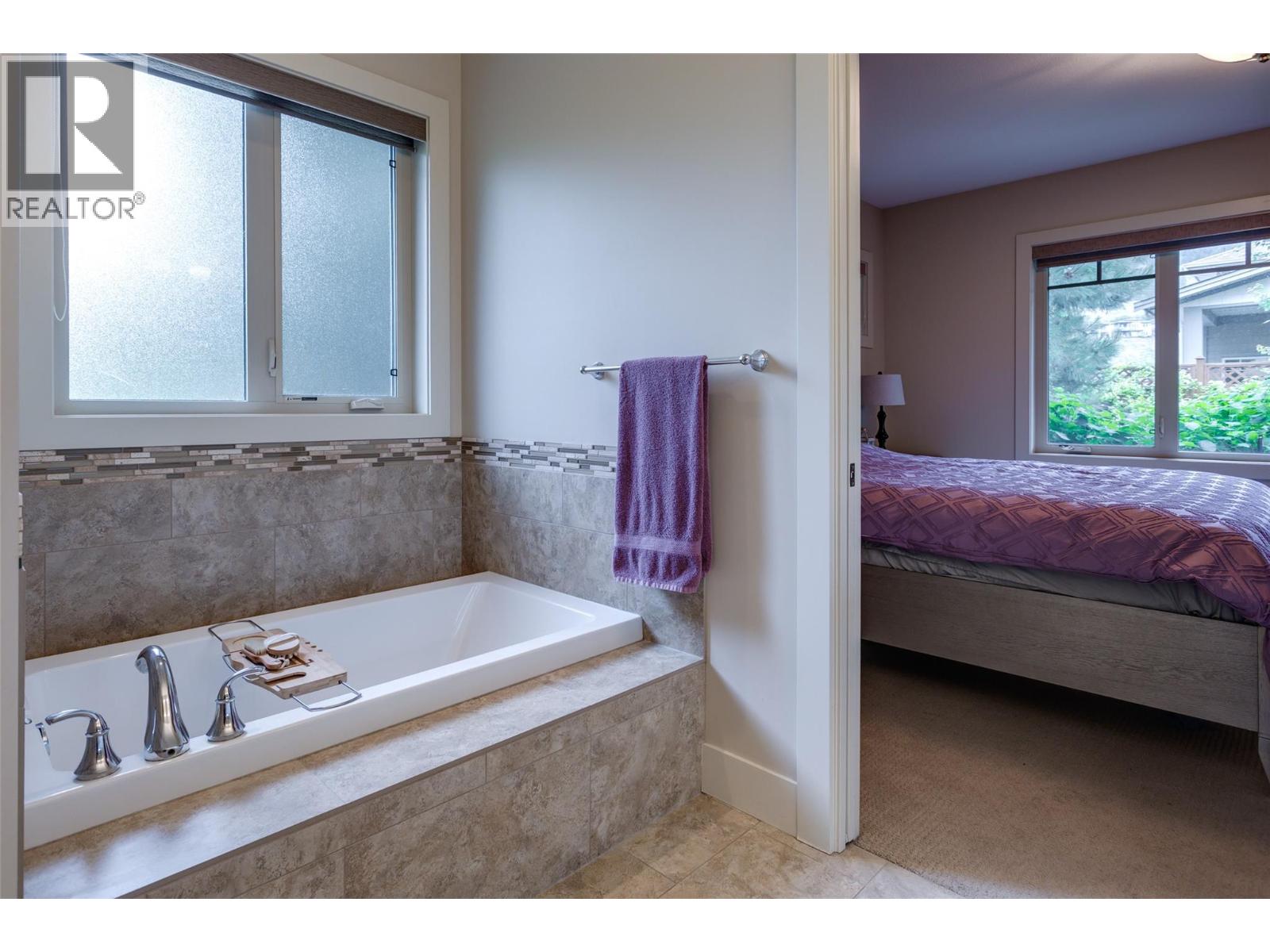 1827 Tower Ranch Boulevard, Kelowna, British Columbia  V1P 1R1 - Photo 28 - 10388990