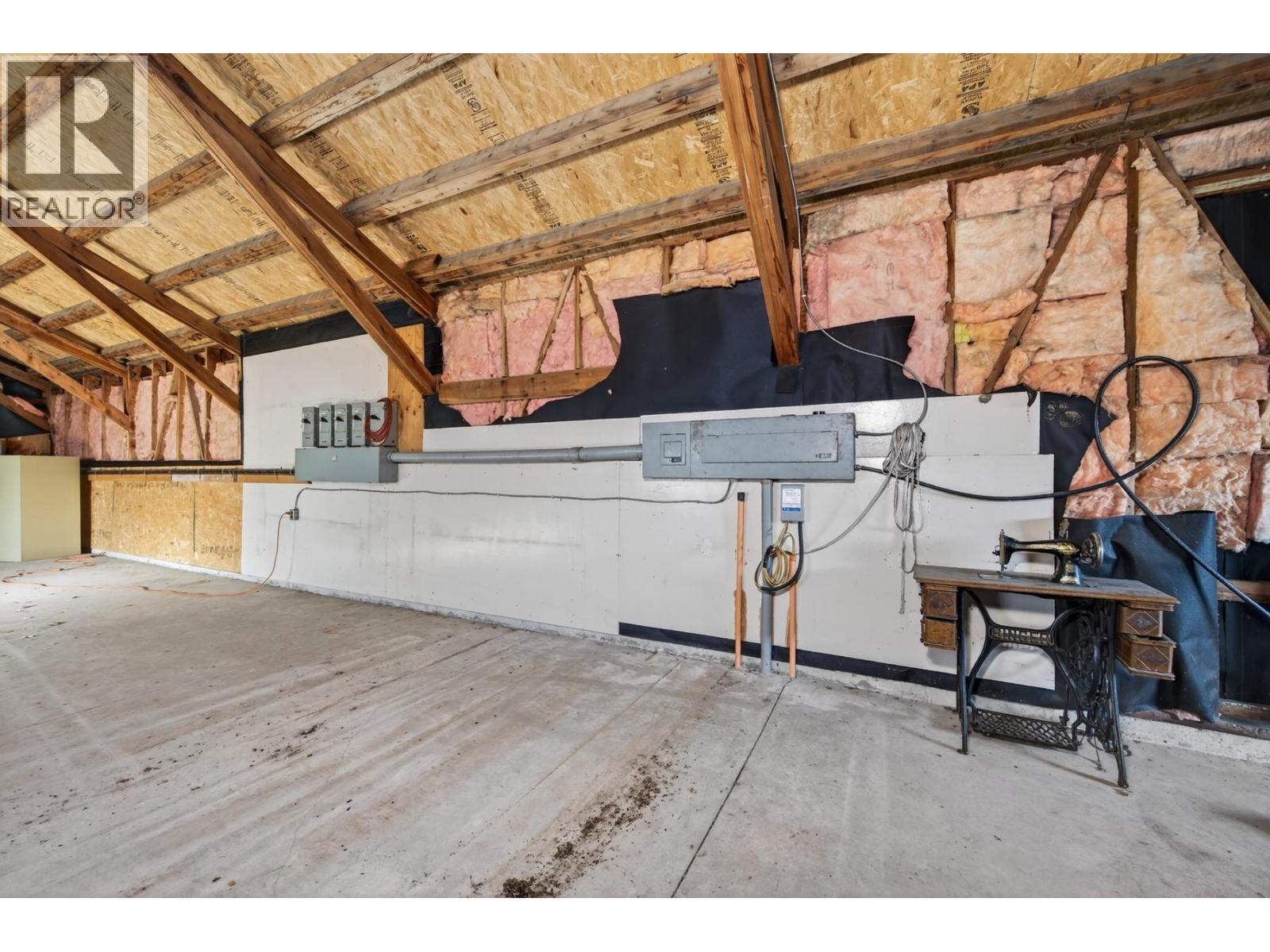 390 Marshall Road, Merritt, British Columbia  V1K 1N4 - Photo 37 - 10374921