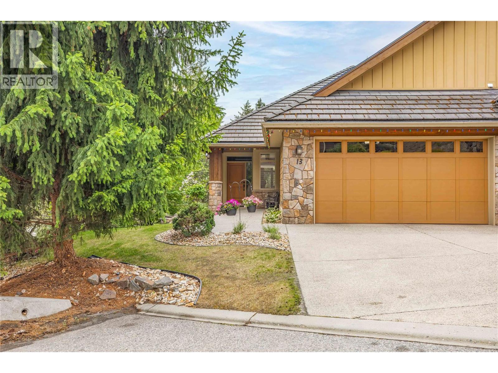 669 Long Ridge Drive Unit# 13, Kelowna, British Columbia  V1V 2R9 - Photo 3 - 10388963
