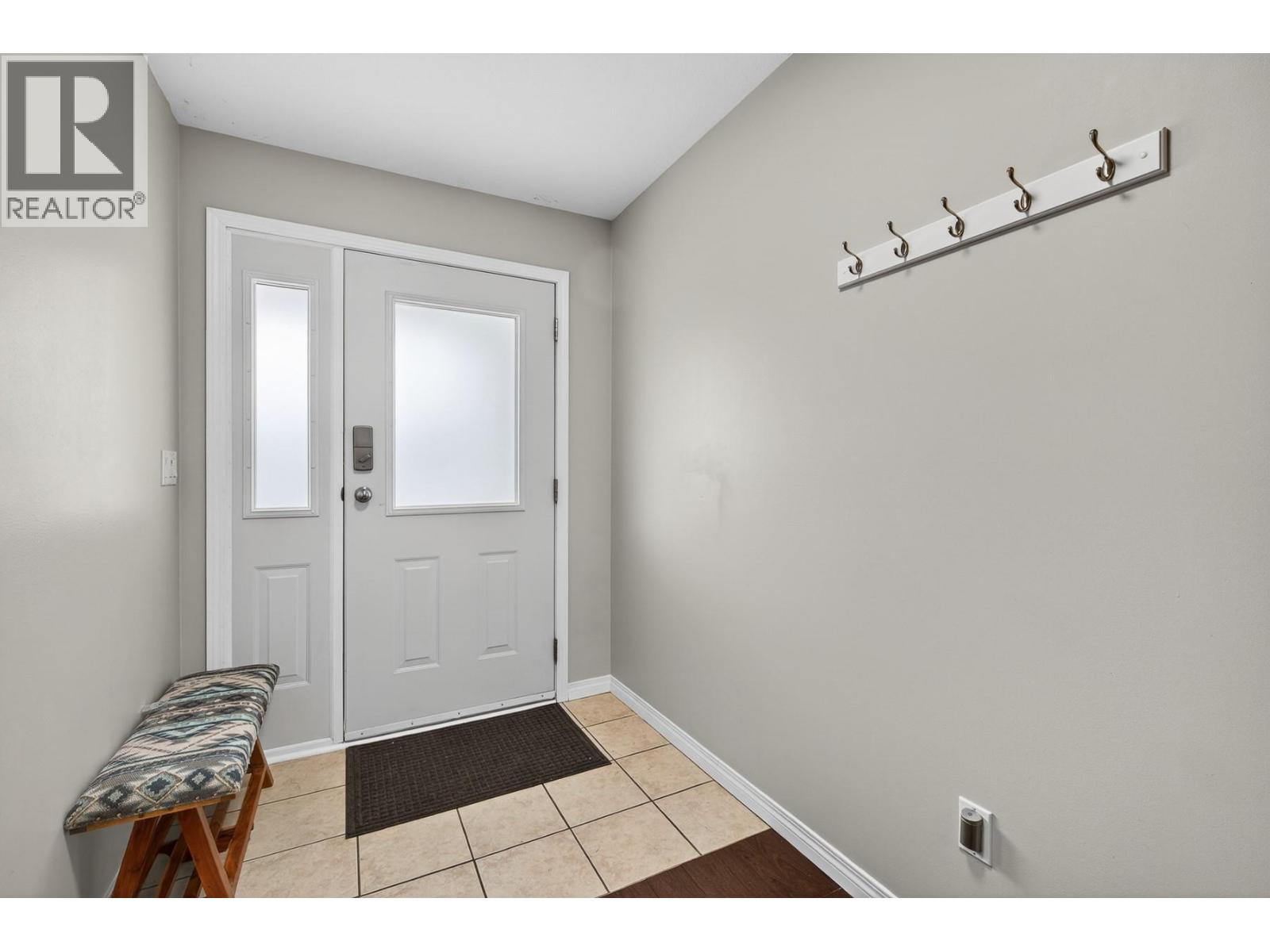 1632 Feedham Avenue, Kelowna, British Columbia  V1P 1M8 - Photo 7 - 10388617