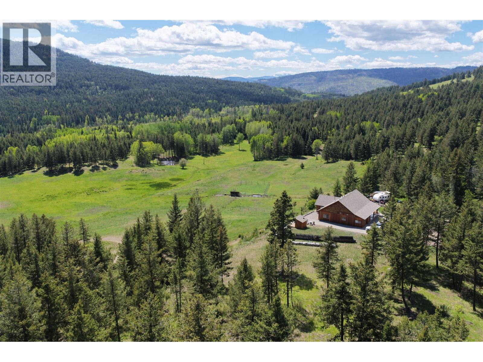 747 Armstrong Smith, kaleden, British Columbia