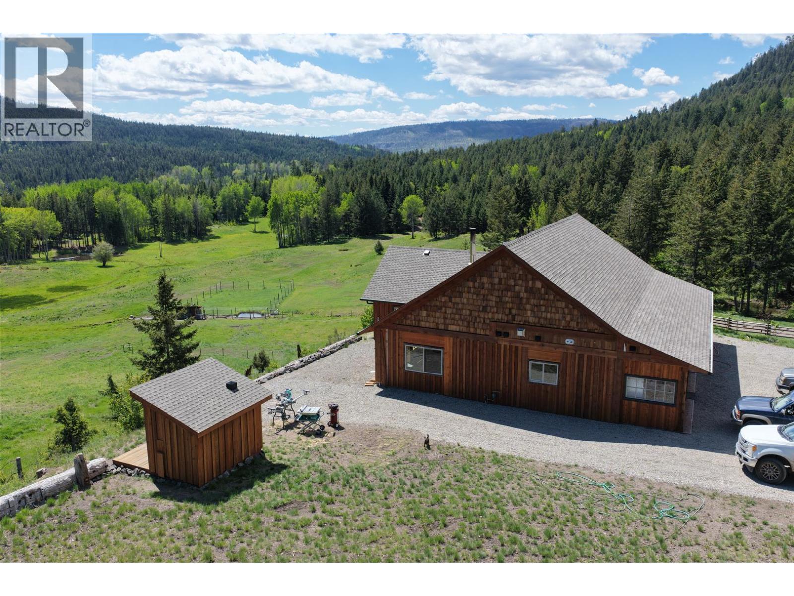 747 Armstrong Smith, Kaleden, British Columbia  V0H 1K0 - Photo 10 - 10389015