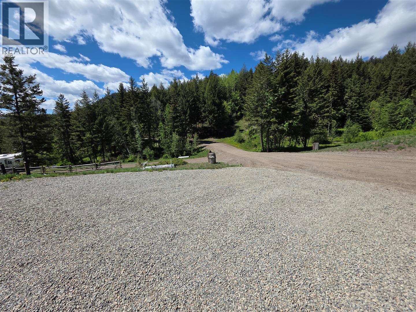 747 Armstrong Smith, Kaleden, British Columbia  V0H 1K0 - Photo 29 - 10389015