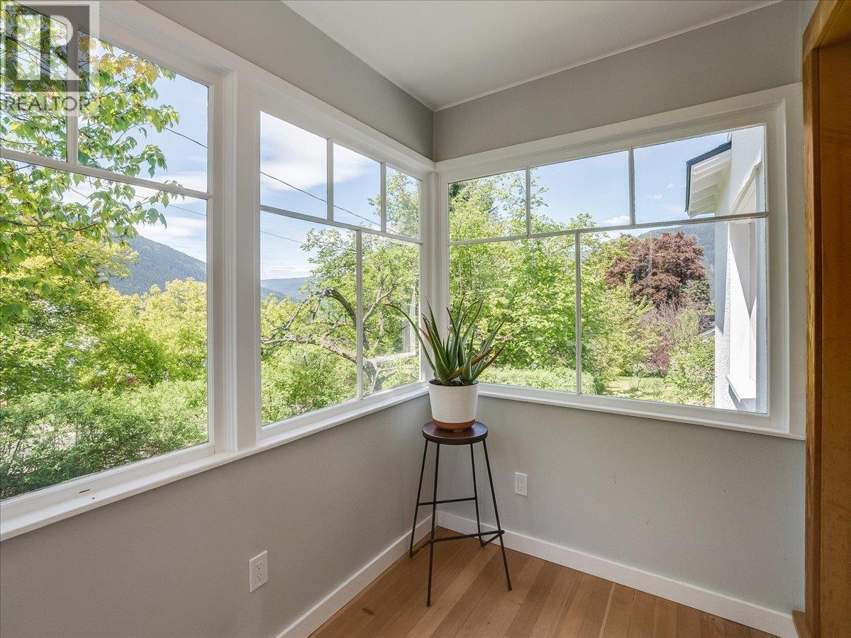 1723 Ward Street, Nelson, British Columbia  V1L 1V9 - Photo 26 - 10388721