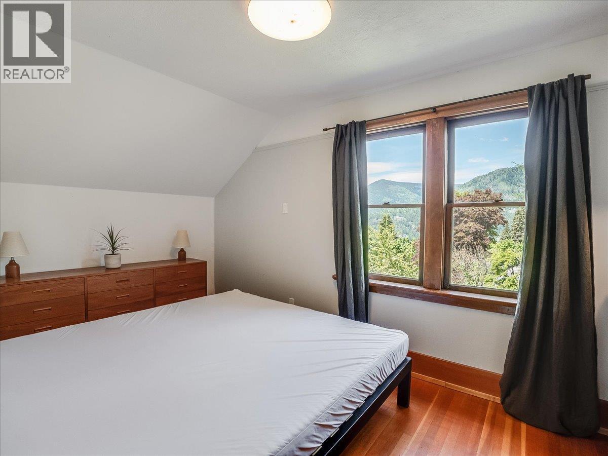 1723 Ward Street, Nelson, British Columbia  V1L 1V9 - Photo 32 - 10388721