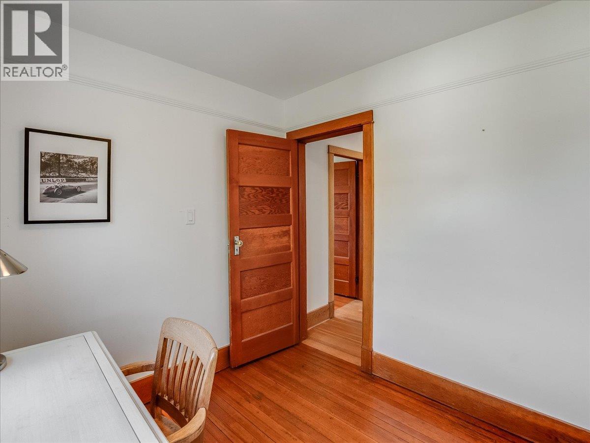 1723 Ward Street, Nelson, British Columbia  V1L 1V9 - Photo 35 - 10388721