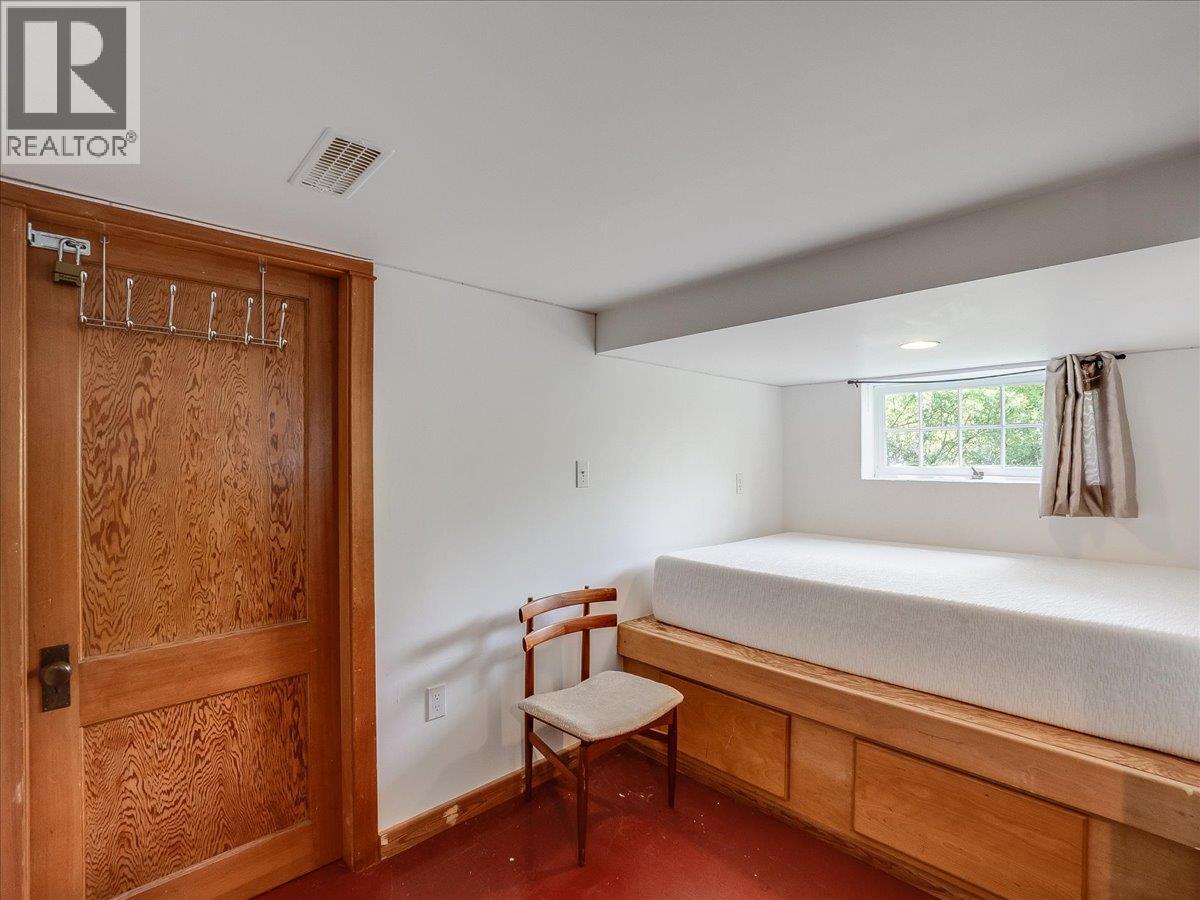 1723 Ward Street, Nelson, British Columbia  V1L 1V9 - Photo 41 - 10388721