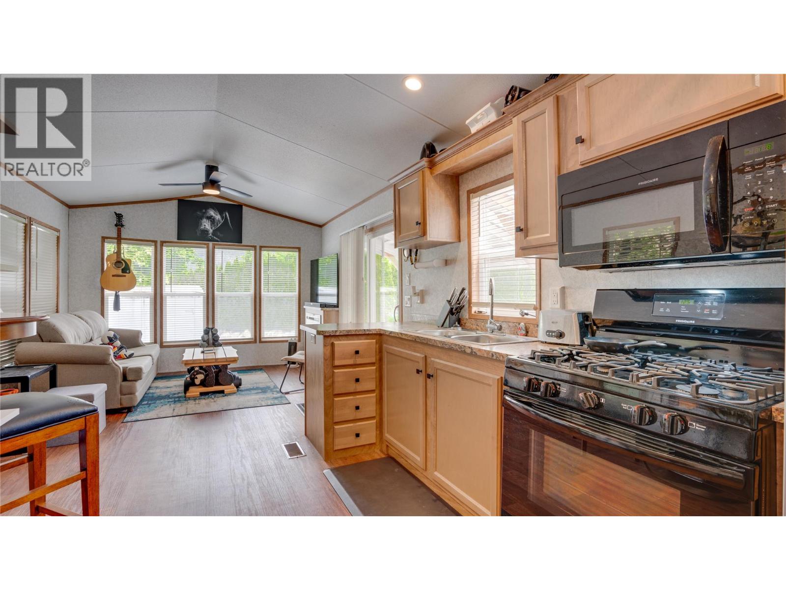 1383 Silver Sands Road Unit# 7 Lot# 7, Sicamous, British Columbia  V0E 2V4 - Photo 17 - 10388910