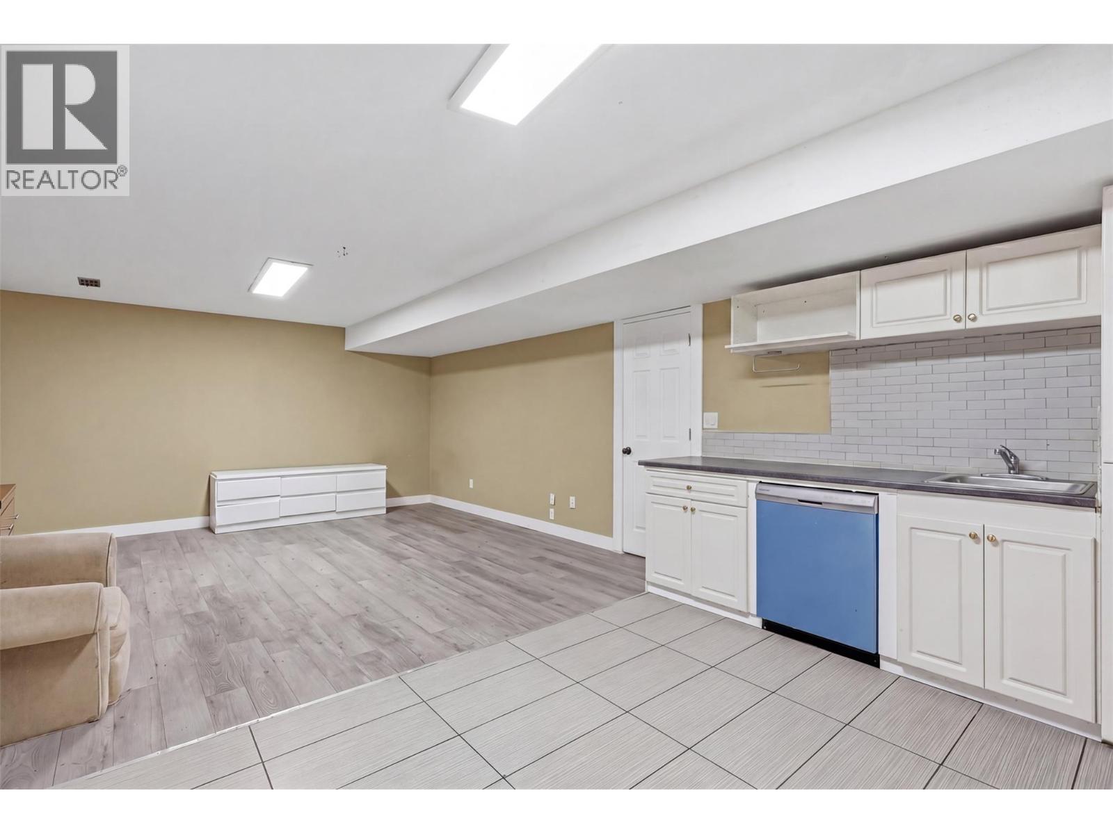 444 Azure Place, Kamloops, British Columbia  V2E 2R2 - Photo 53 - 10388789