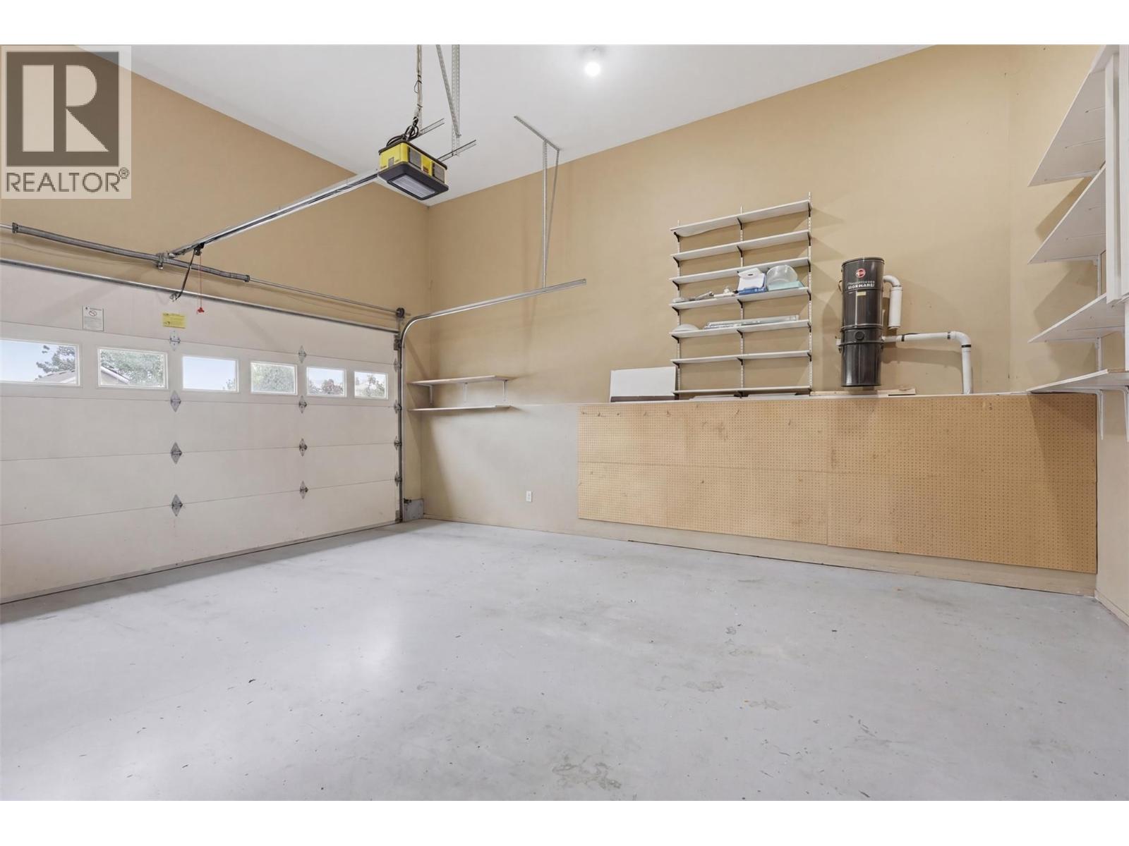 444 Azure Place, Kamloops, British Columbia  V2E 2R2 - Photo 58 - 10388789