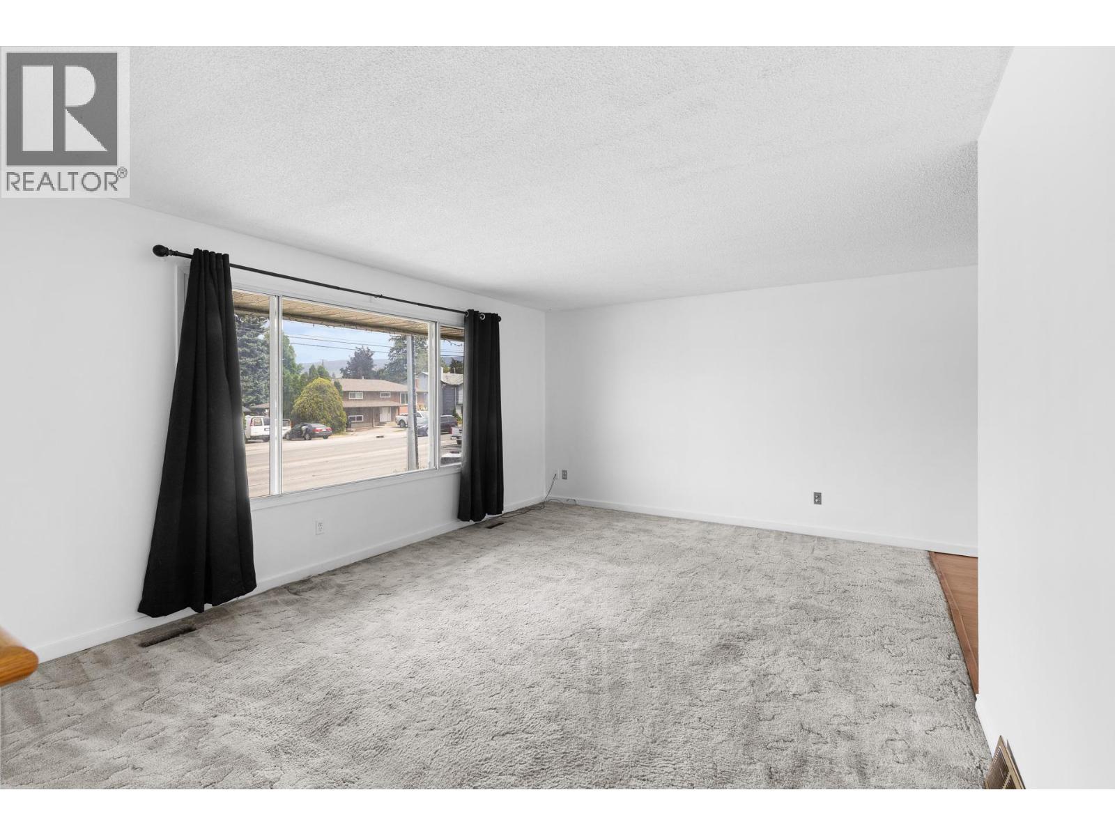2877 Springfield Road, Kelowna, British Columbia  V1X 4M5 - Photo 16 - 10387896