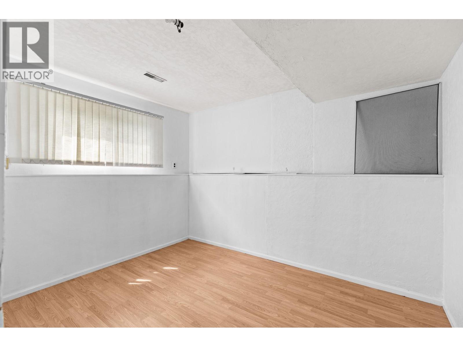 2877 Springfield Road, Kelowna, British Columbia  V1X 4M5 - Photo 26 - 10387896