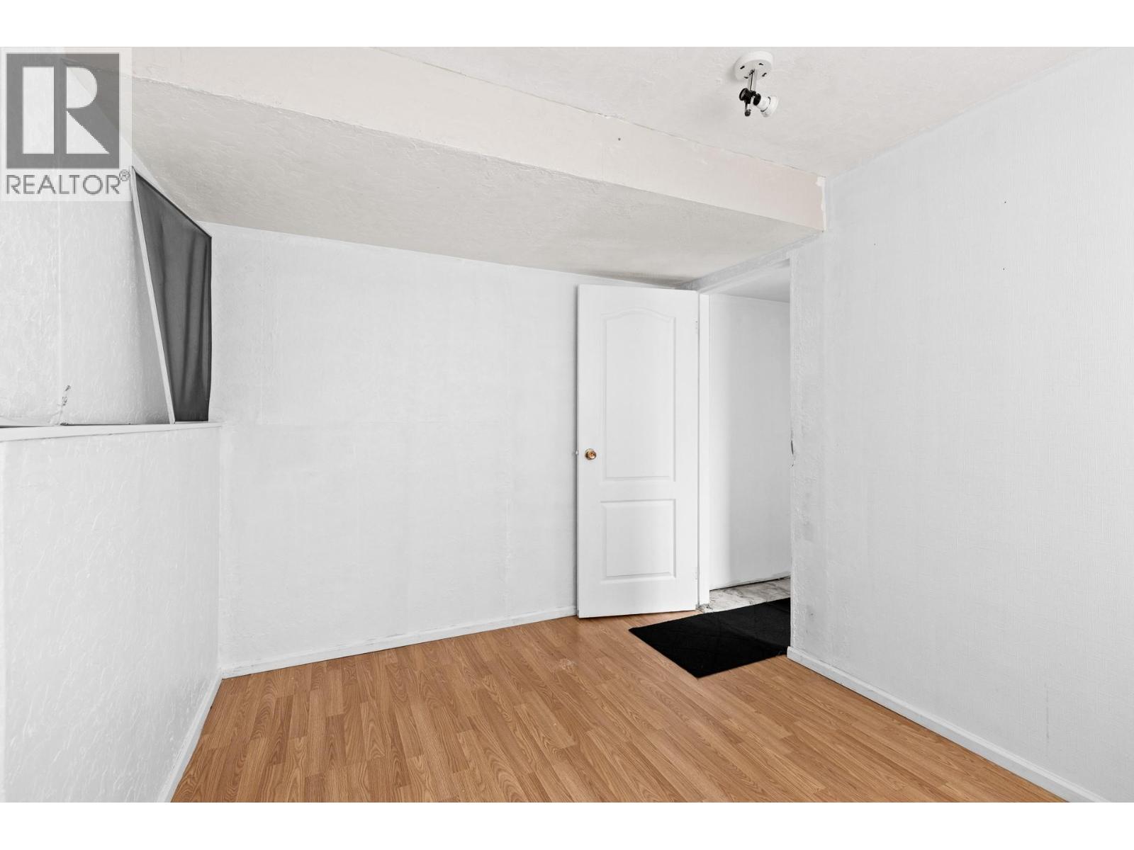 2877 Springfield Road, Kelowna, British Columbia  V1X 4M5 - Photo 27 - 10387896