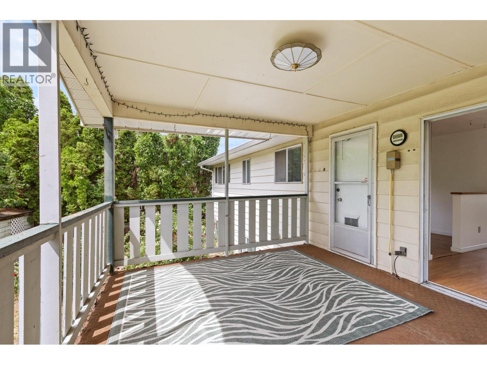 2877 Springfield Road, Kelowna, British Columbia  V1X 4M5 - Photo 43 - 10387896