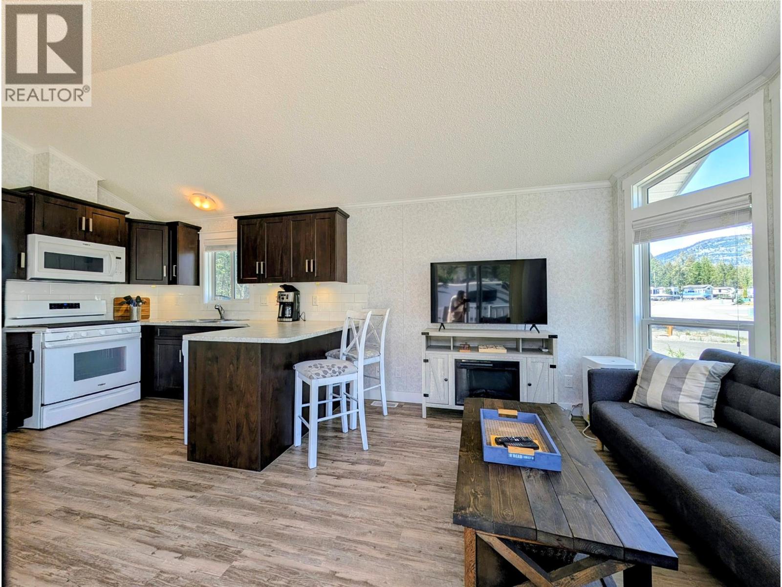 5478 Highway 93/95 Unit# 118, Fairmont Hot Springs, British Columbia  V0B 1L2 - Photo 4 - 10388834
