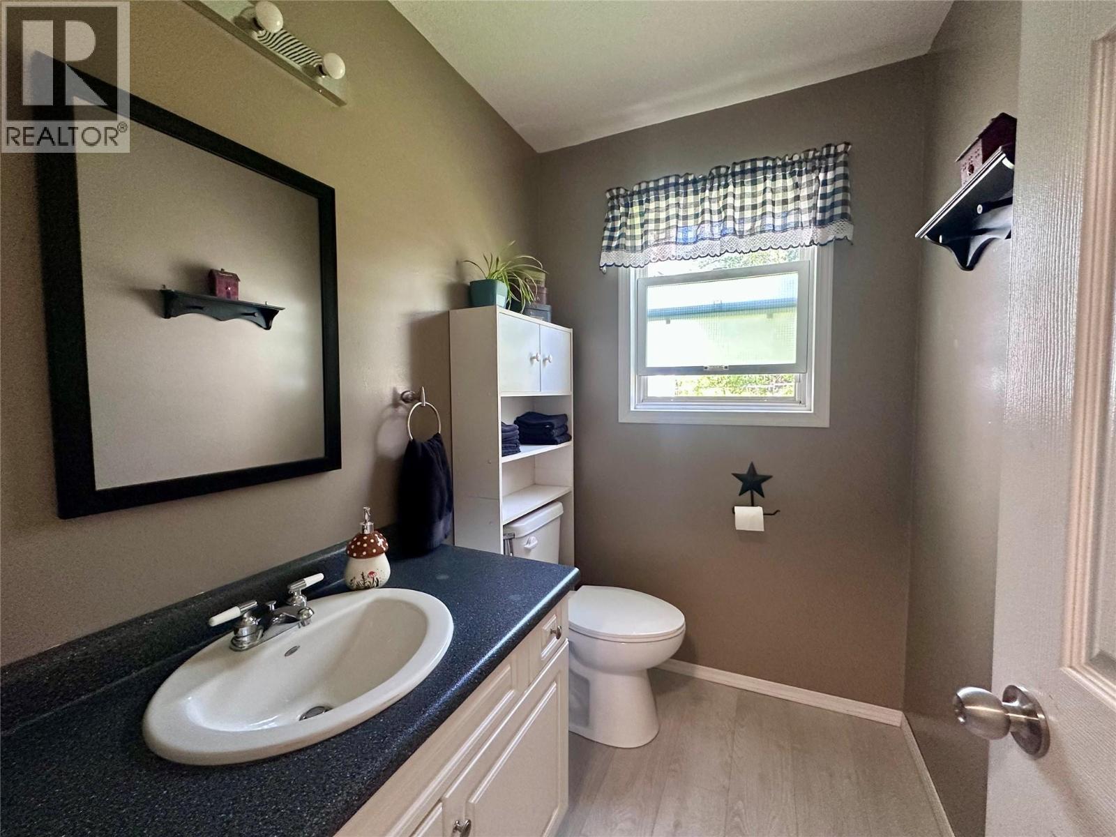 1118 Harold Street, Slocan, British Columbia  V0G 2C0 - Photo 22 - 10388719