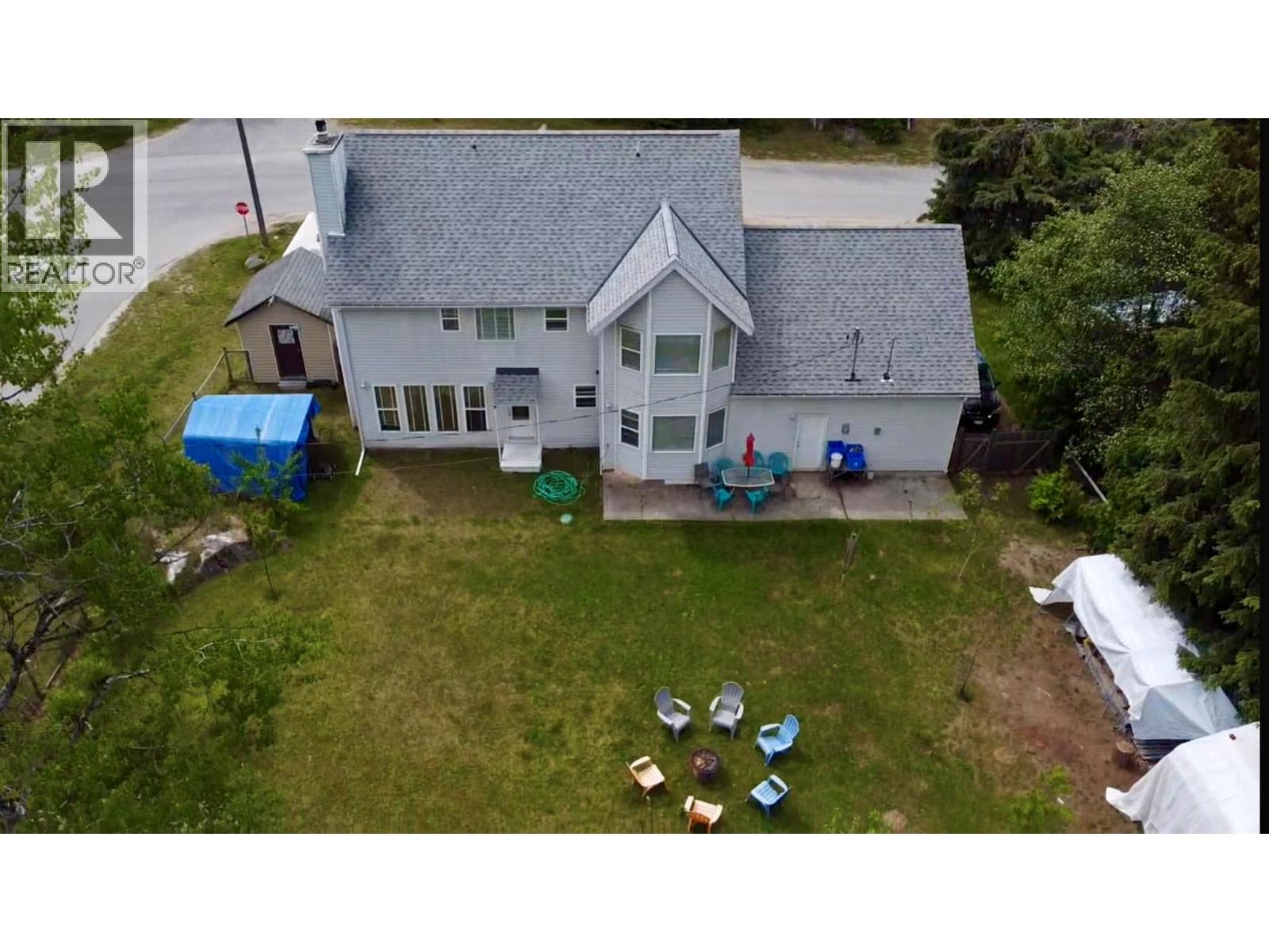 1118 Harold Street, Slocan, British Columbia  V0G 2C0 - Photo 4 - 10388719