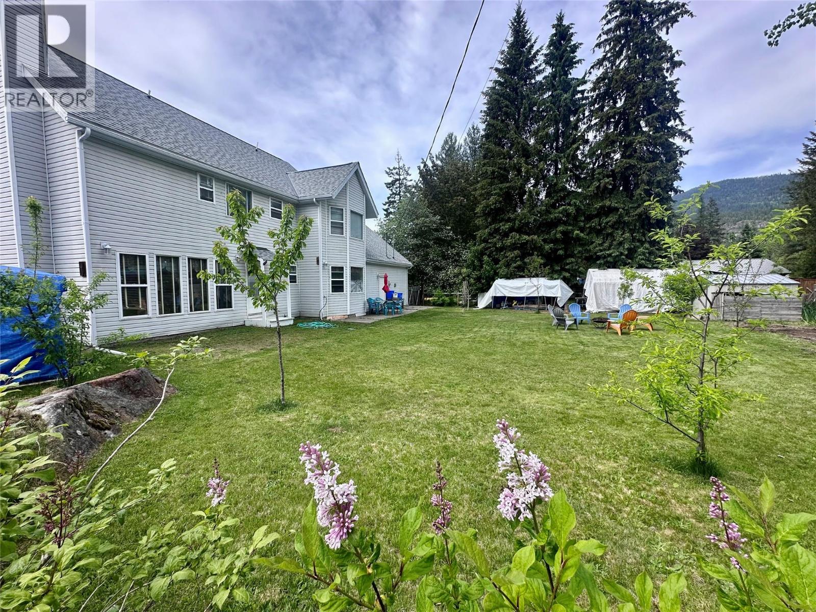 1118 Harold Street, Slocan, British Columbia  V0G 2C0 - Photo 46 - 10388719