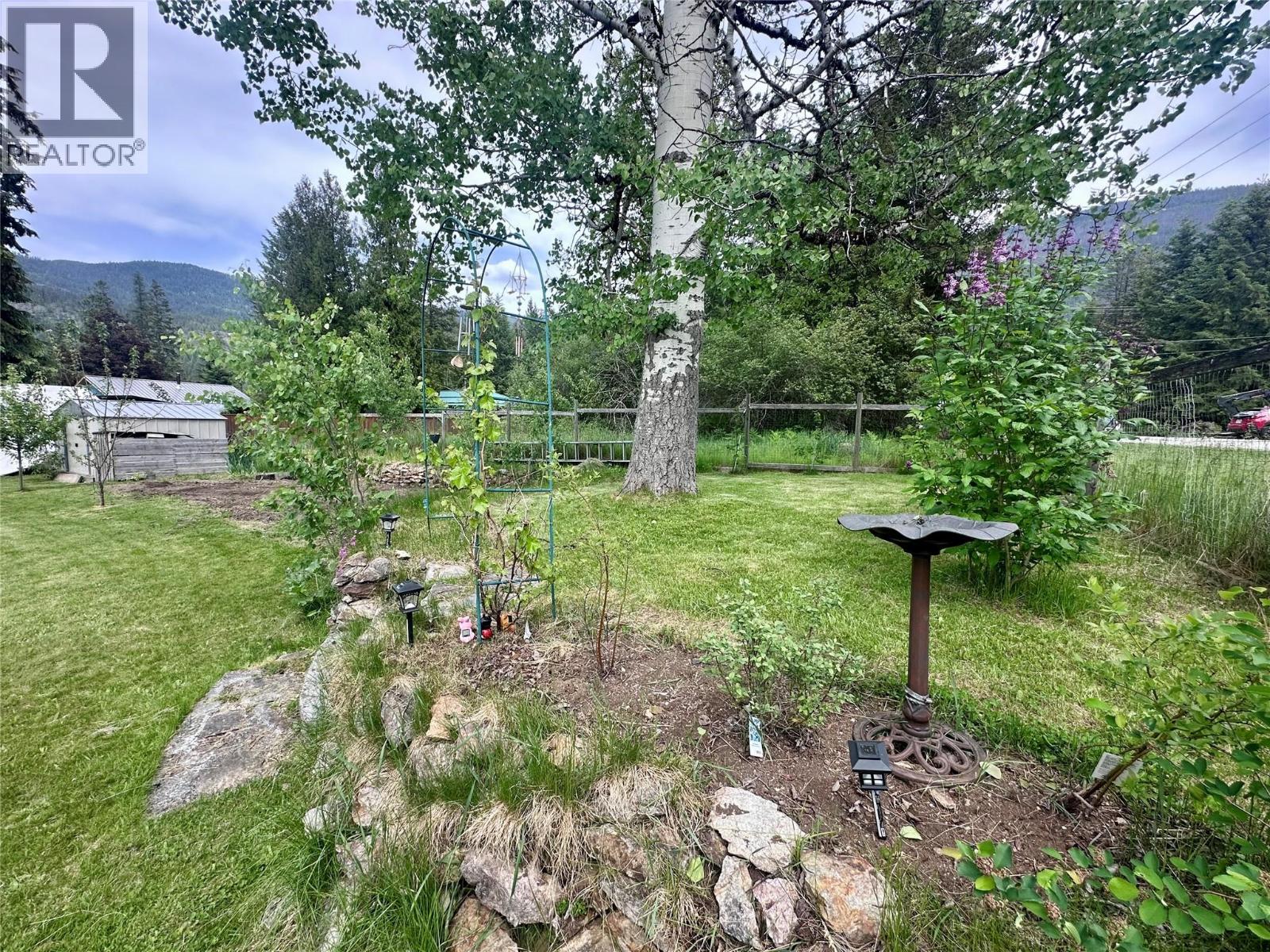 1118 Harold Street, Slocan, British Columbia  V0G 2C0 - Photo 47 - 10388719