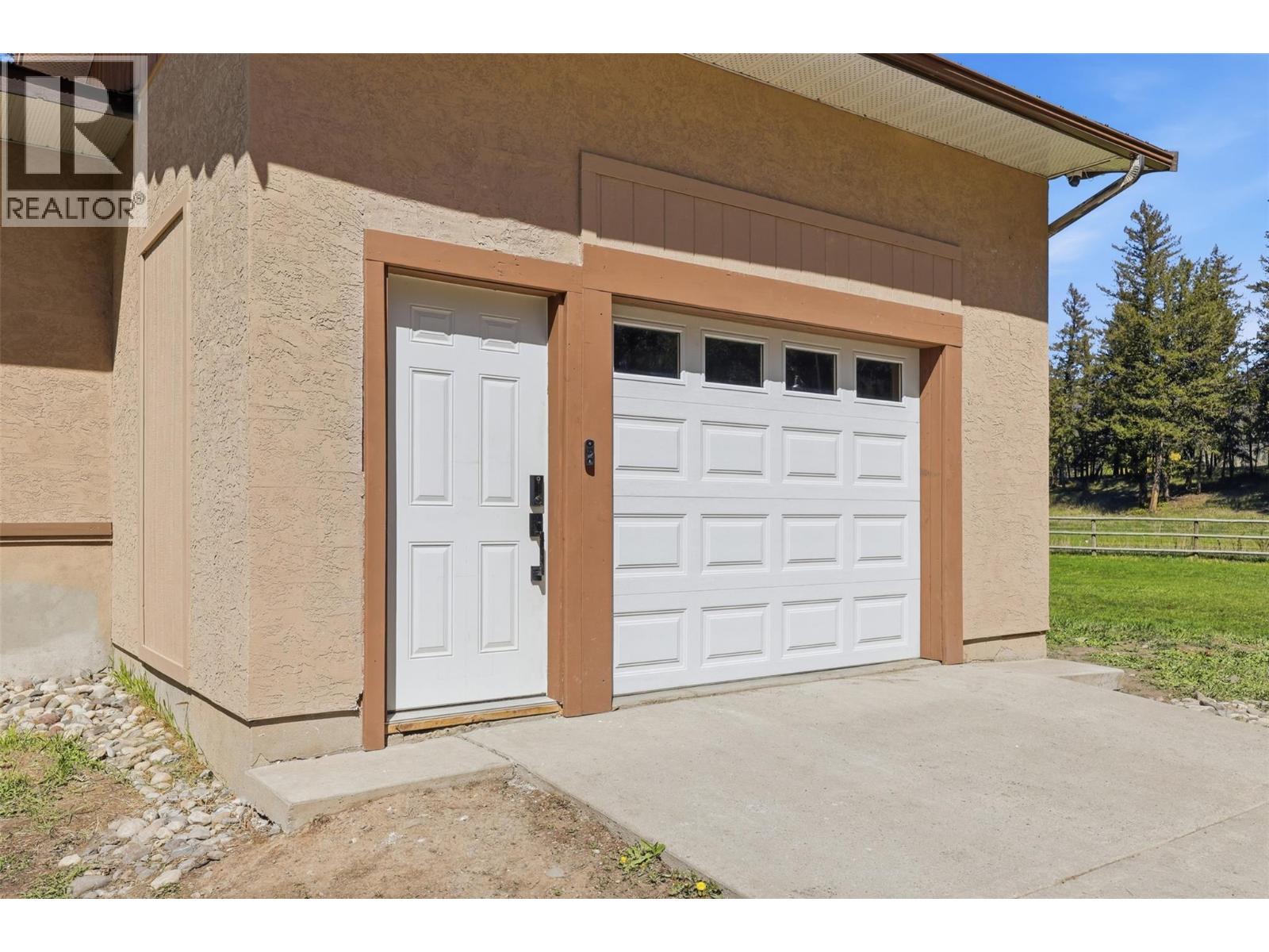 4747 Kamloops Vernon Highway, Westwold, British Columbia  V0E 3B1 - Photo 49 - 10389106
