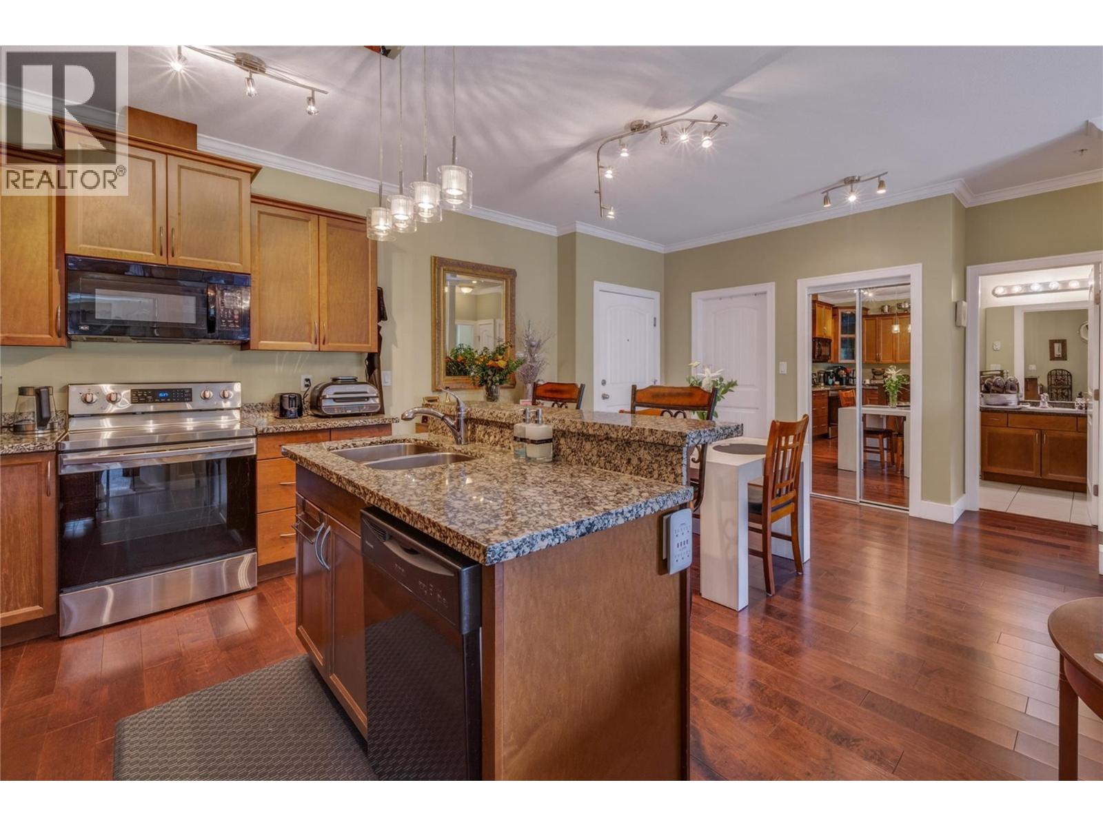 240 Wade Avenue W Avenue Unit# 305, Penticton, British Columbia  V2A 1T8 - Photo 8 - 10389058