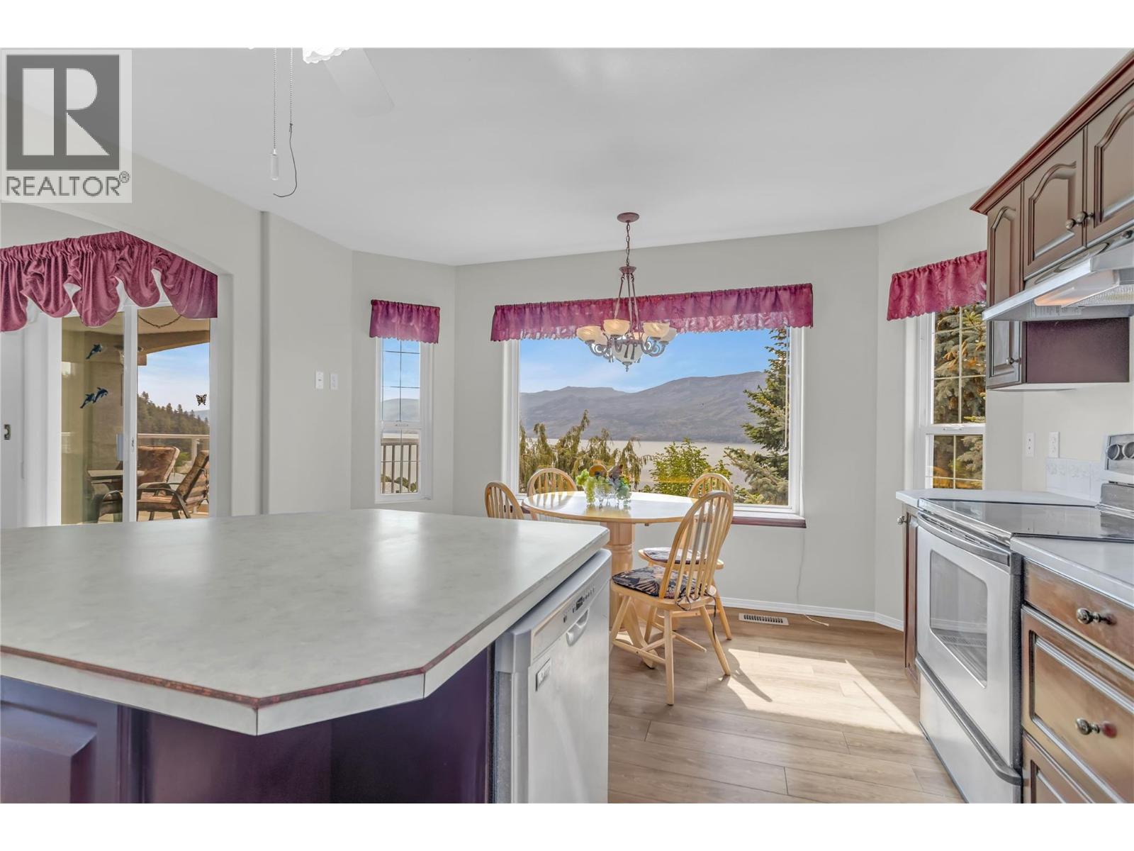 5220 Sutherland Road, Peachland, British Columbia  V0H 1X2 - Photo 8 - 10389003