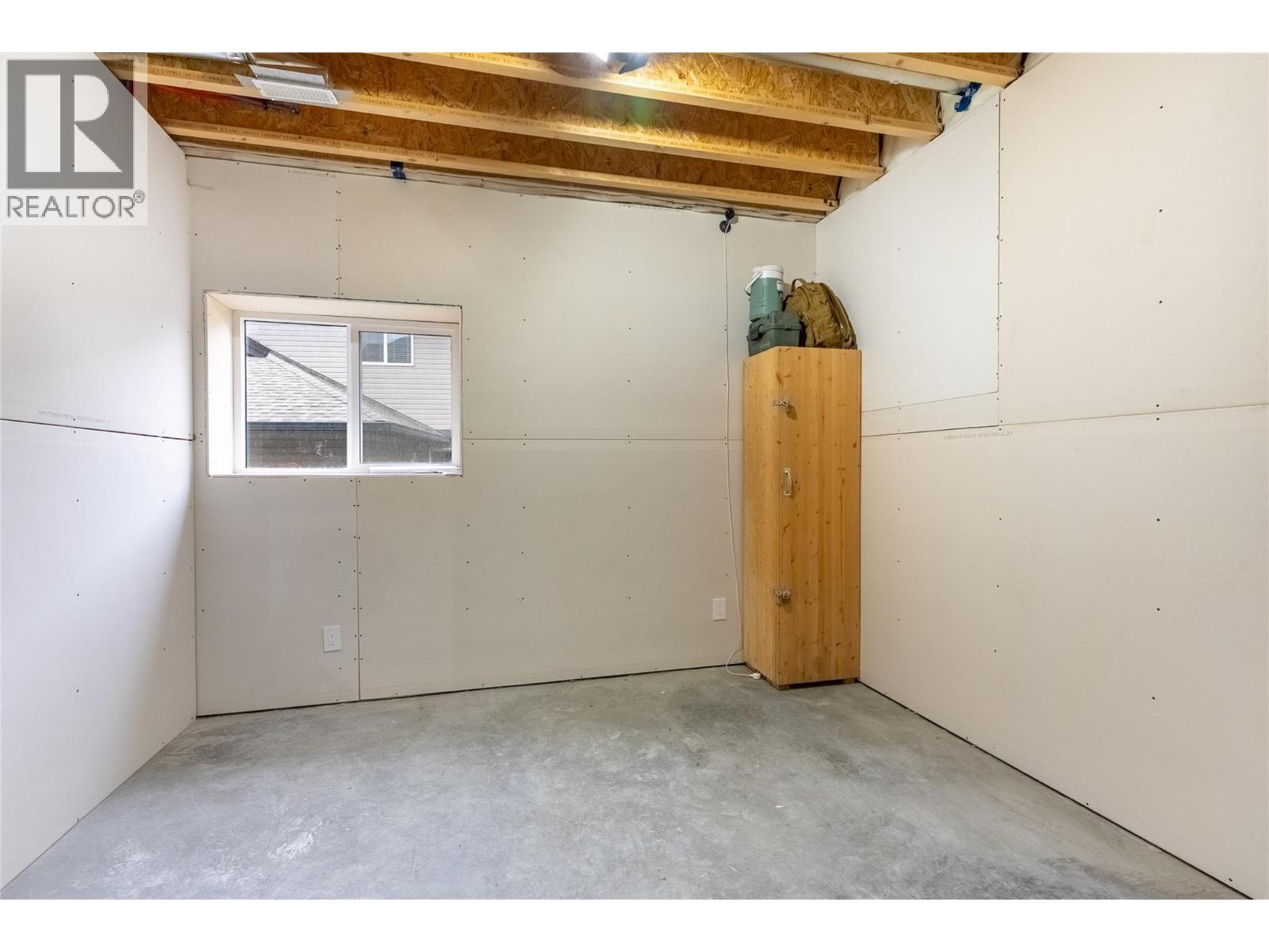 457 Daladon Drive, Logan Lake, British Columbia  V0K 1M0 - Photo 38 - 10389078