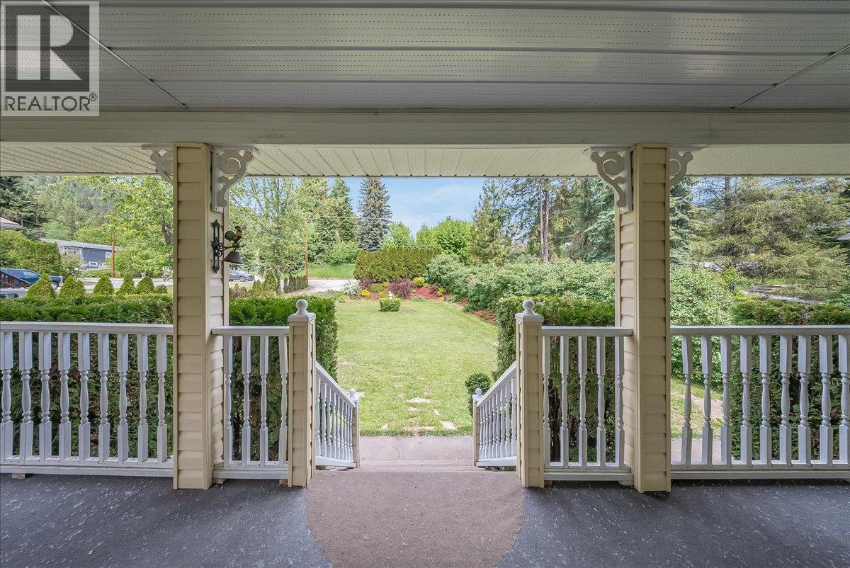 25 Davis Avenue, Fruitvale, British Columbia  V0G 1L0 - Photo 10 - 10388898