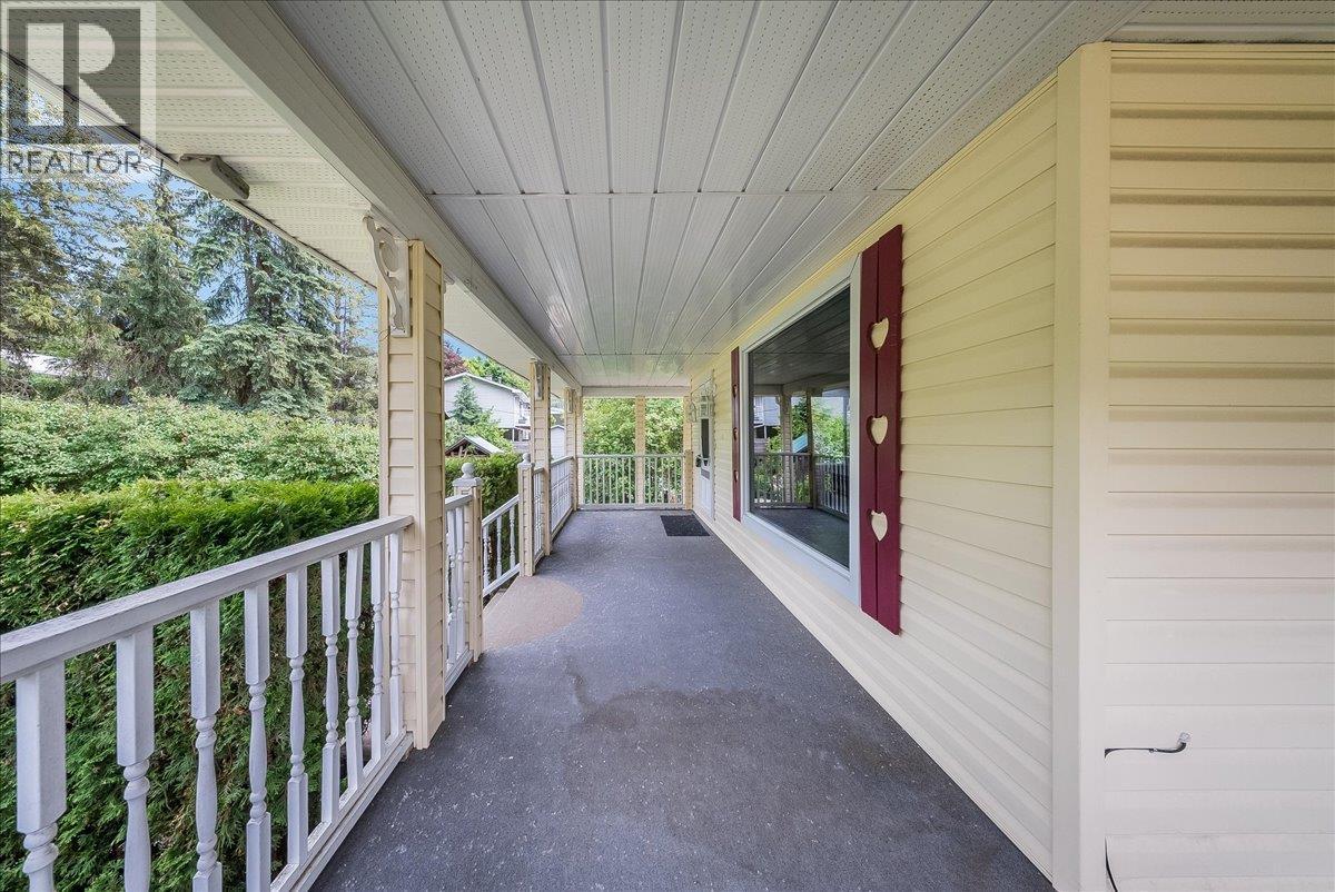25 Davis Avenue, Fruitvale, British Columbia  V0G 1L0 - Photo 14 - 10388898