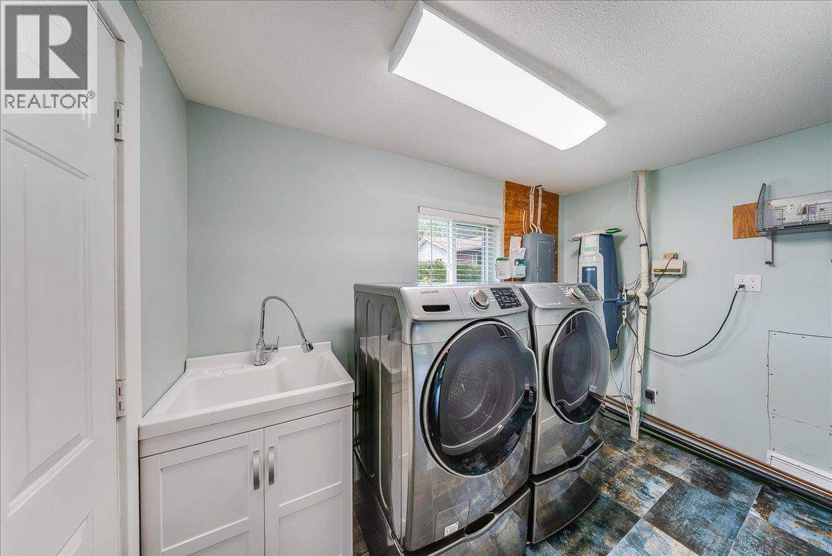 25 Davis Avenue, Fruitvale, British Columbia  V0G 1L0 - Photo 30 - 10388898