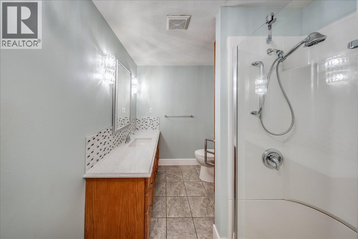 25 Davis Avenue, Fruitvale, British Columbia  V0G 1L0 - Photo 32 - 10388898