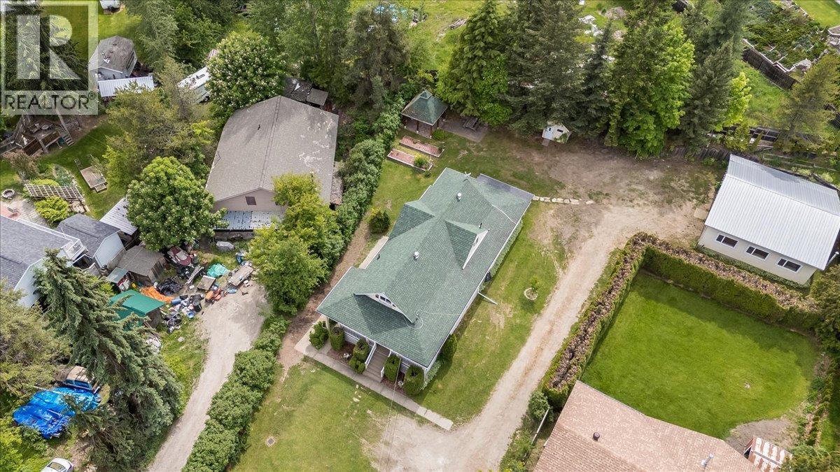 25 Davis Avenue, Fruitvale, British Columbia  V0G 1L0 - Photo 4 - 10388898
